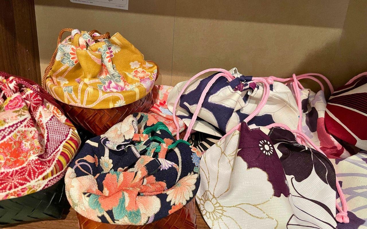 Asakusa Kimono Rental – Full-Day Traditional Dress Experience