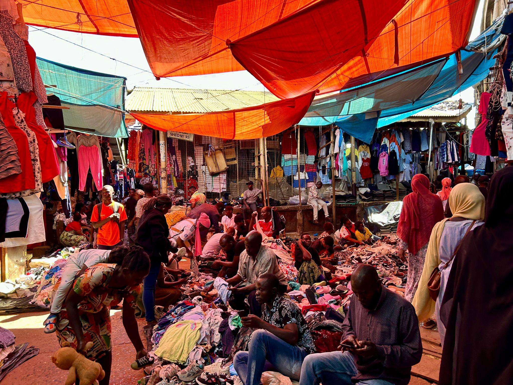 Kampala Walking Tour: Mosque, Markets & Street Food