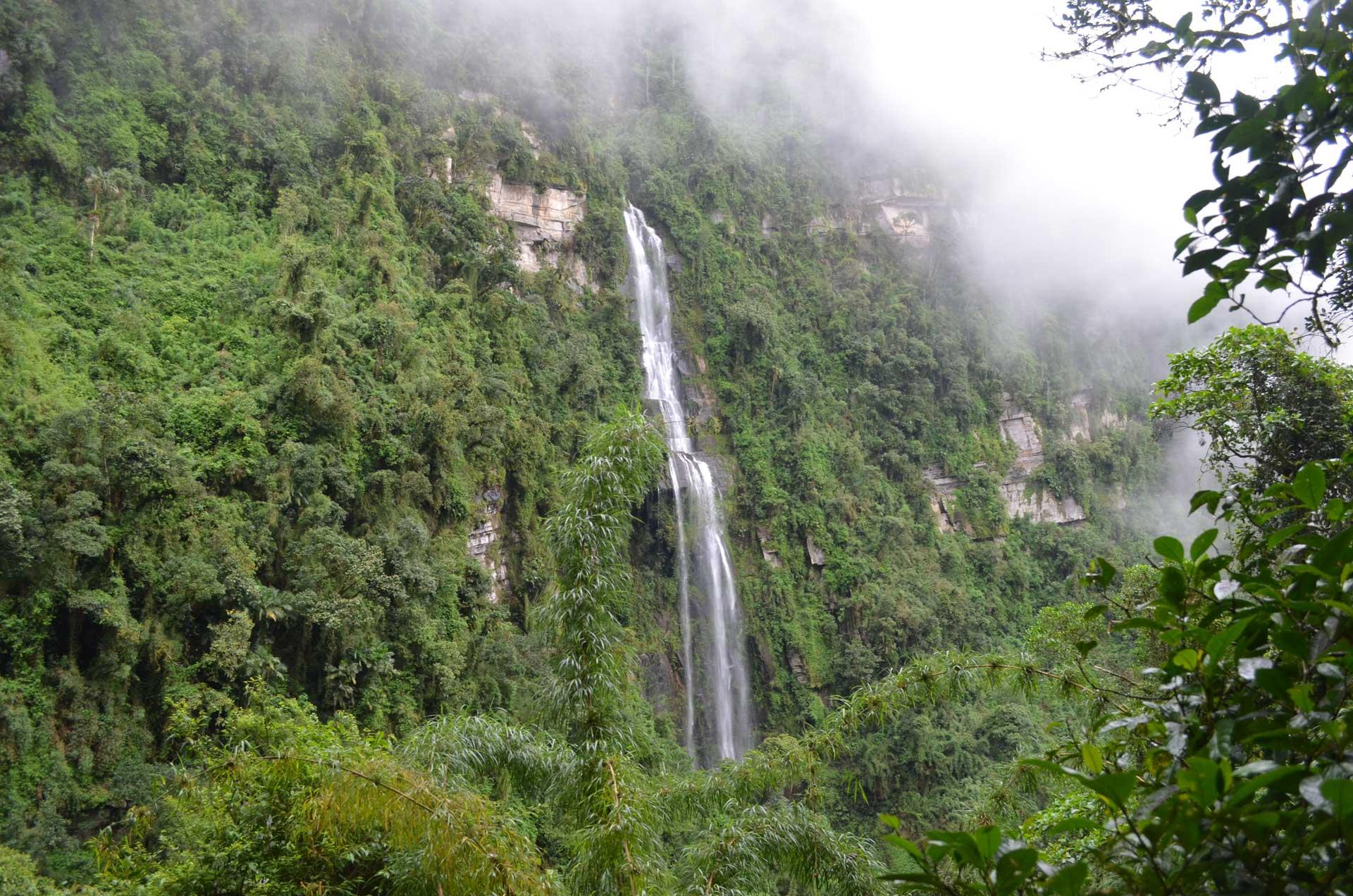 La Chorrera Waterfall & Cerro de Guadalupe Day Trip from Bogotá