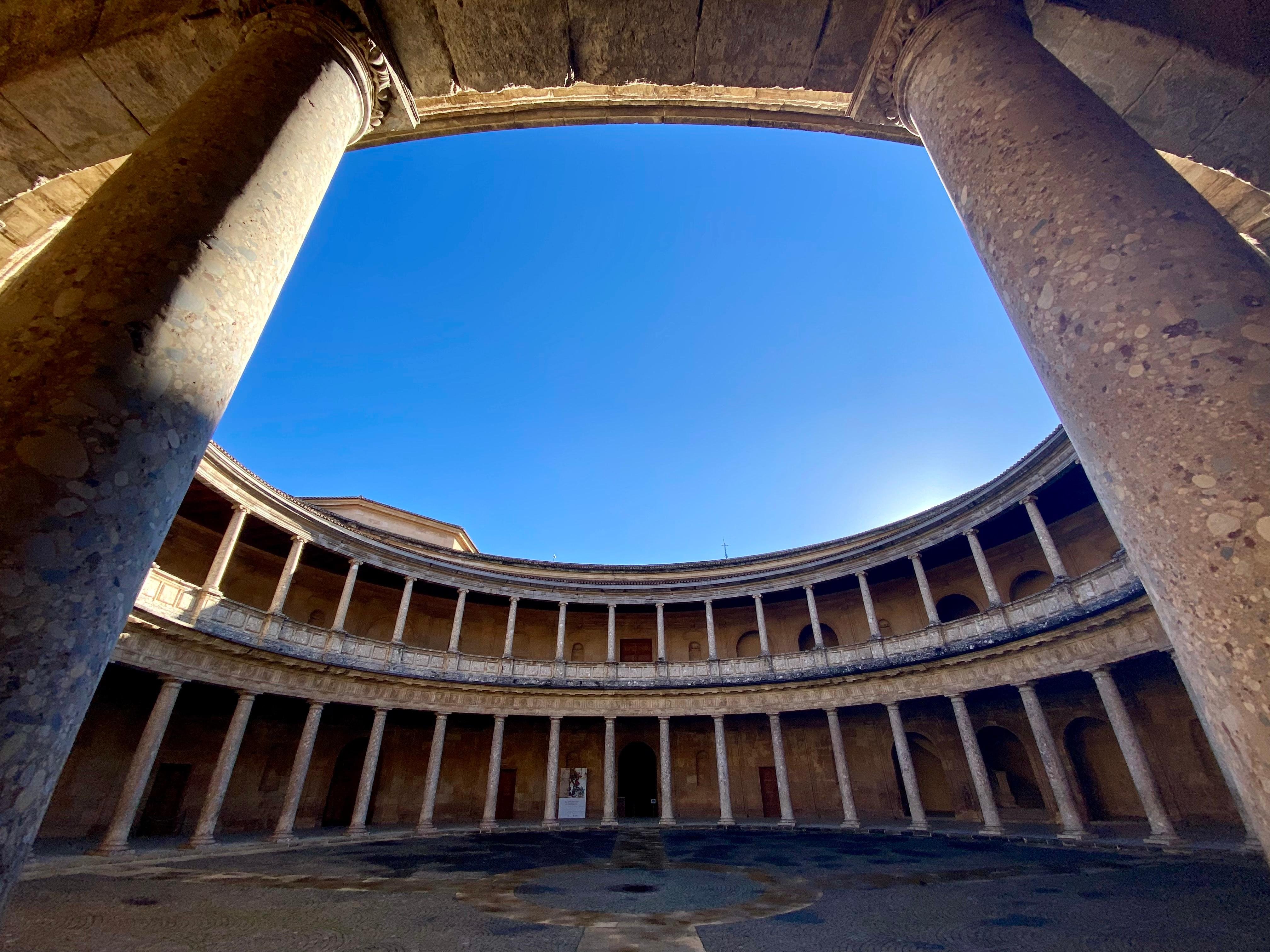 Generalife and Alhambra skip-the-line tour — Nasrid palaces, gardens, Alcazaba ramparts — image 9