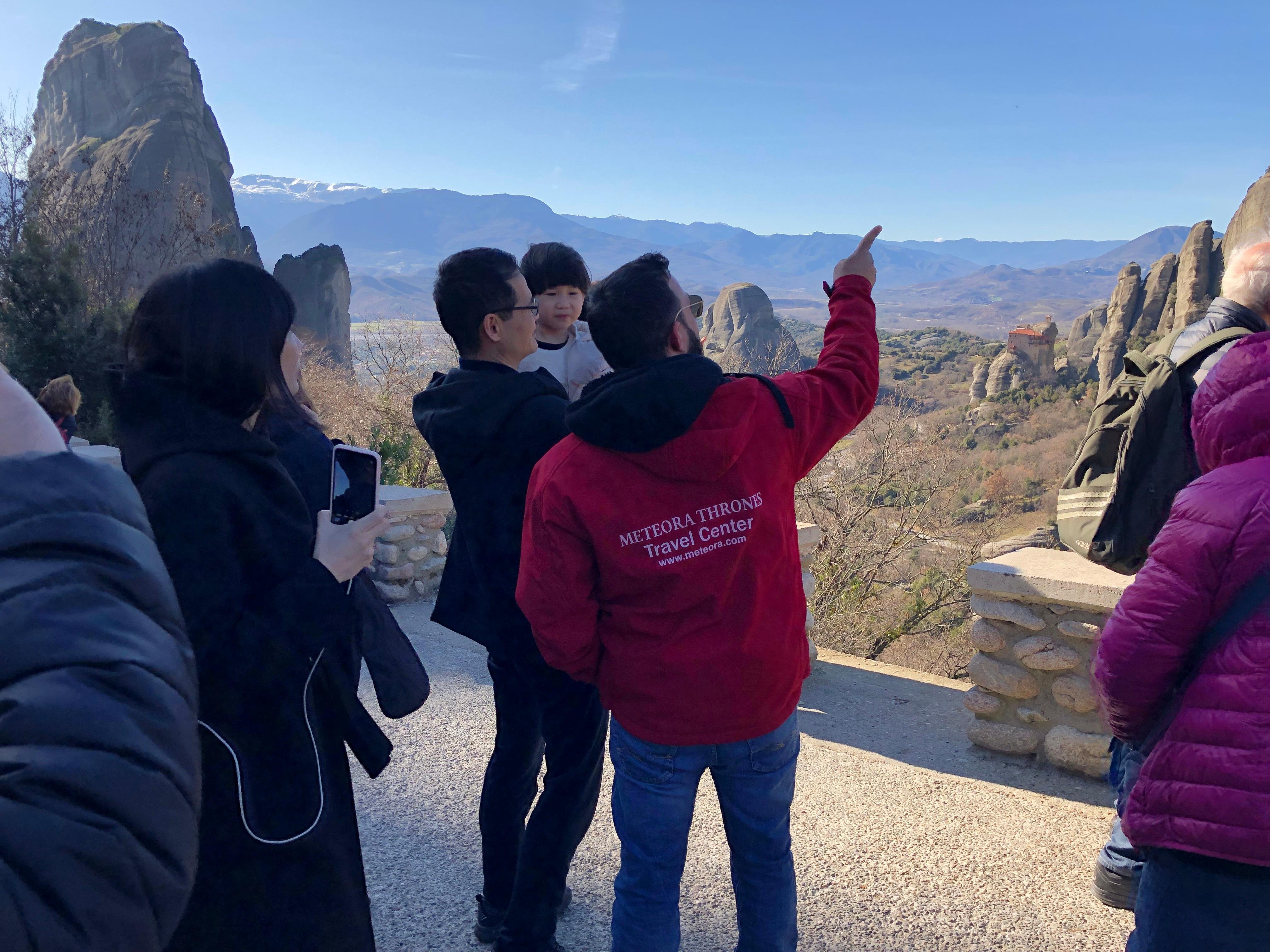 Athens to Meteora: Full-Day Monastery & Caves Tour with Lunch