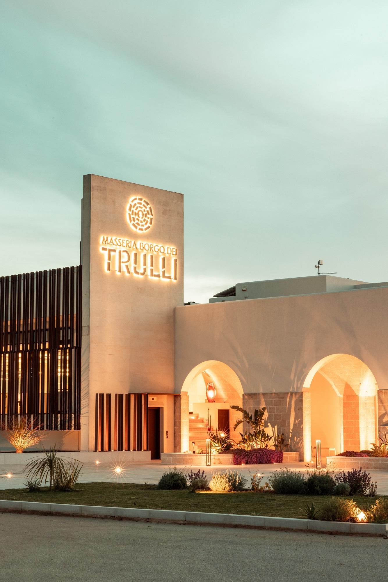 Puglia Vineyard Golf Cart Tour with Trulli & Wine Cellar Tasting