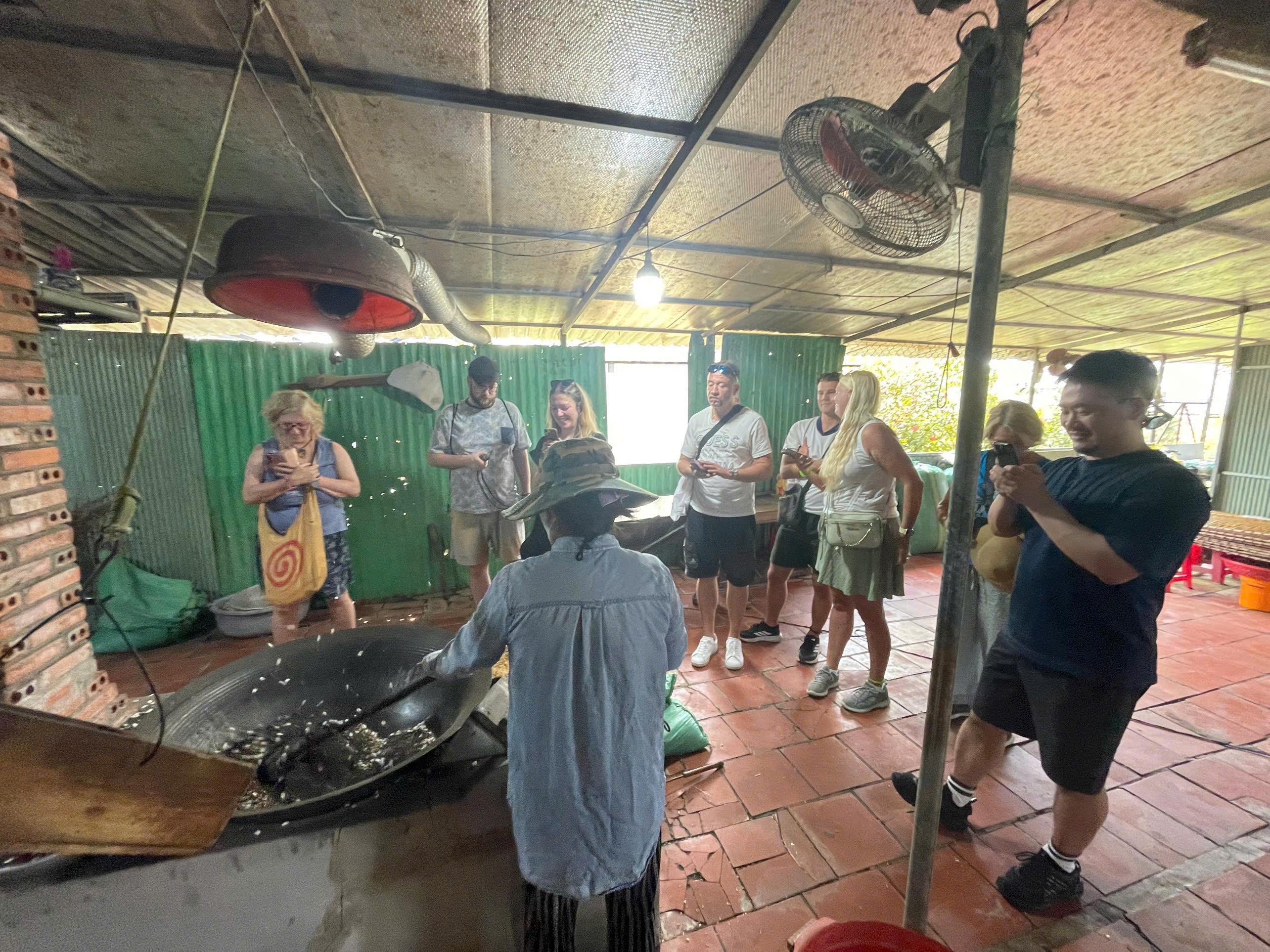 2-Day Mekong Delta Adventure to Phnom Penh