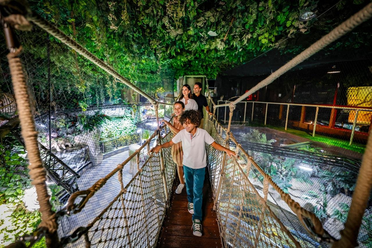 Dubai Aquarium & Underwater Zoo Exploration