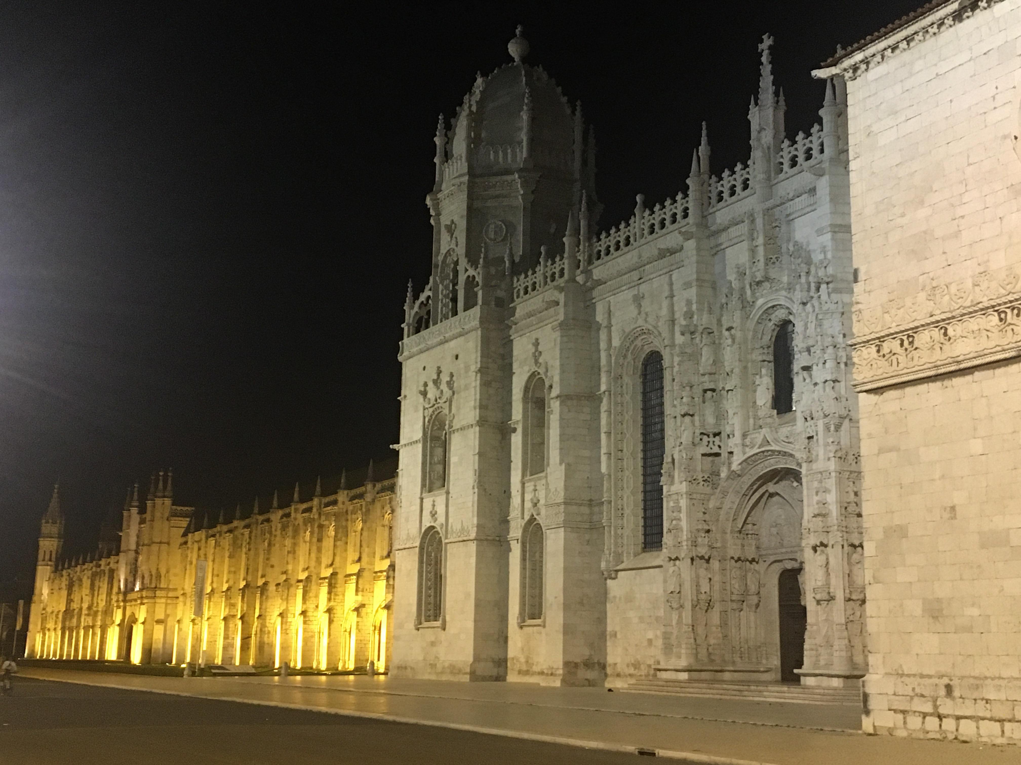Belém Walking Tour with Jerónimos Monastery Entry