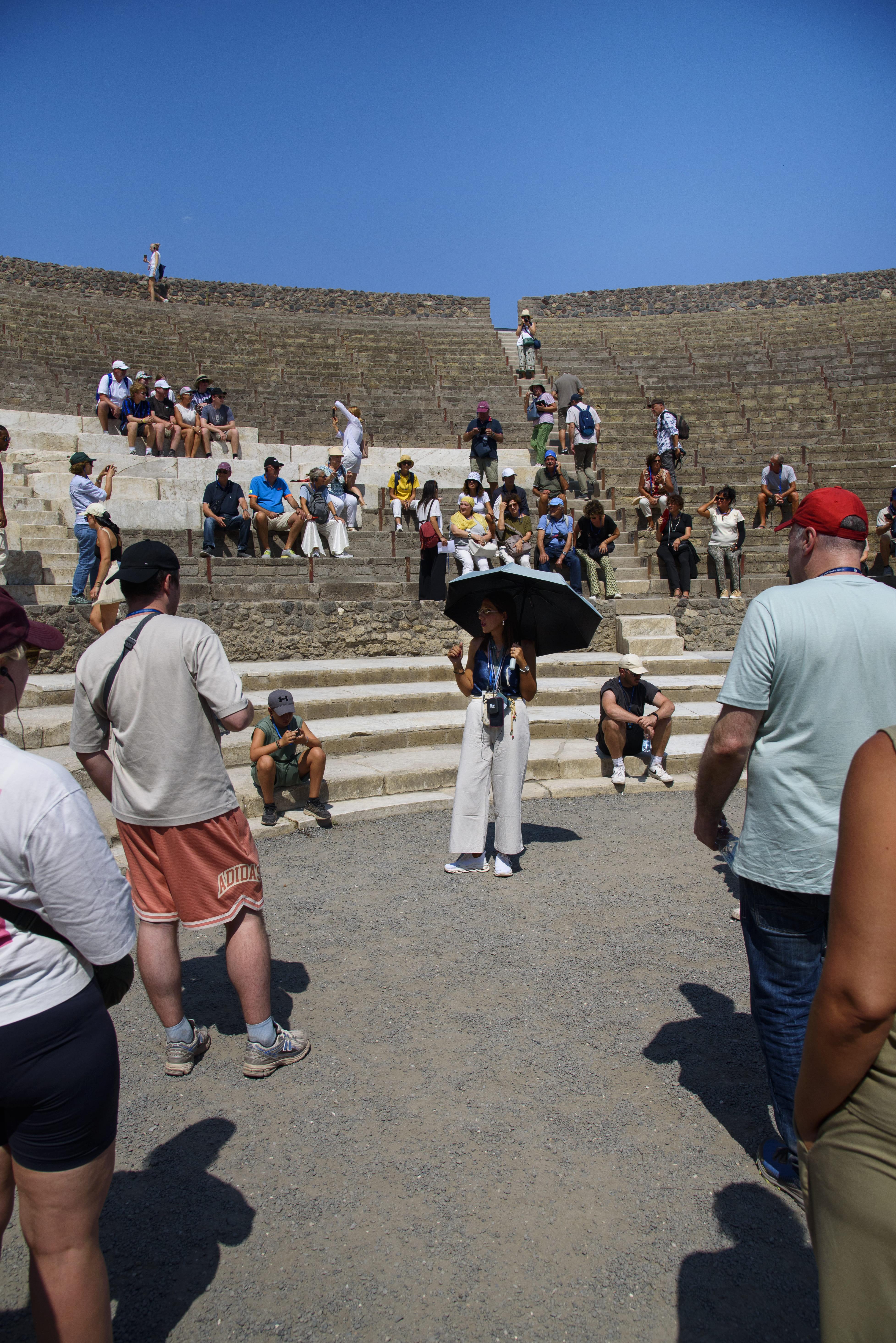 Naples: Pompeii & Mount Vesuvius Guided Day Trip