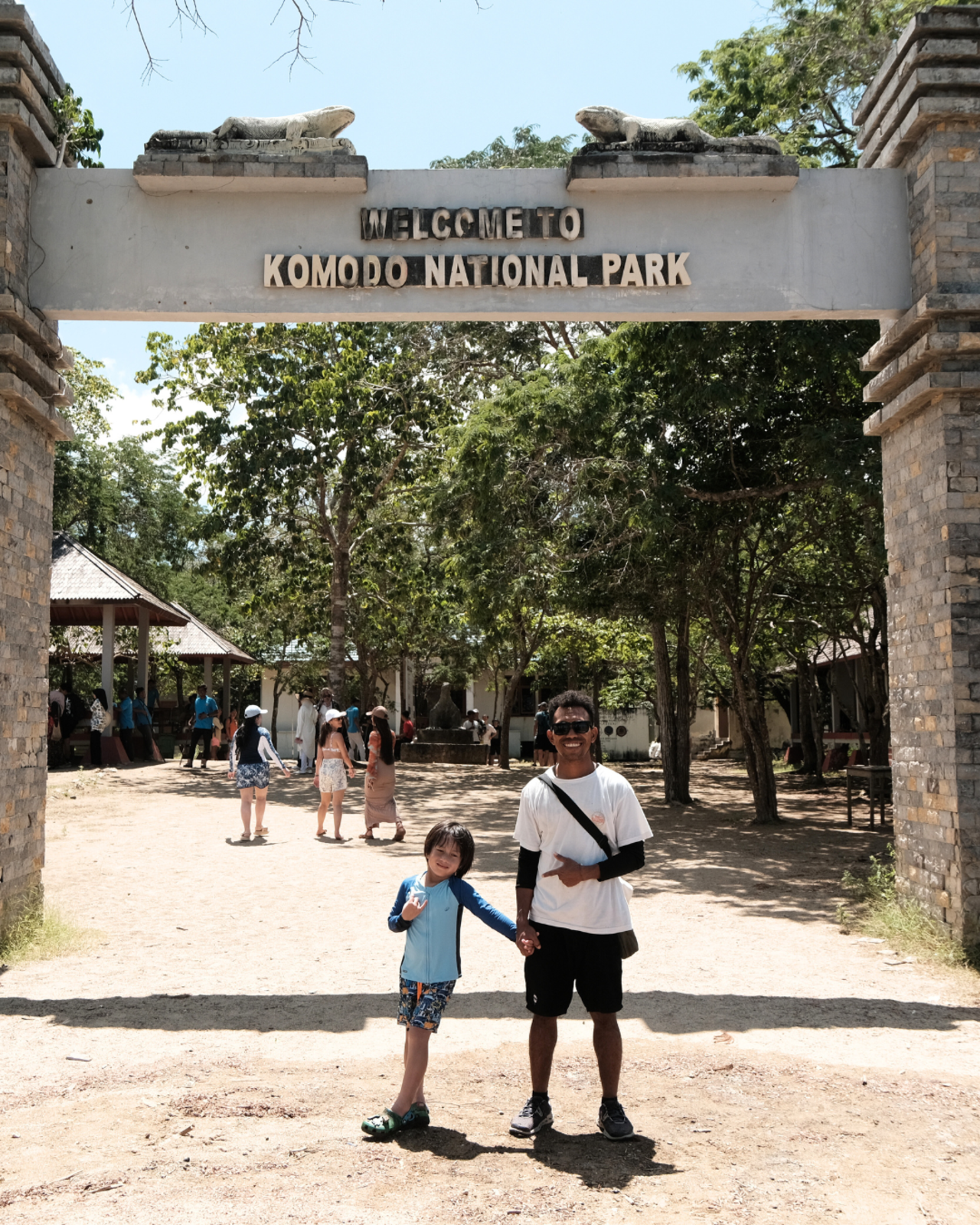 Komodo 6-Island Private Yacht Day Trip with Manta Ray Snorkeling