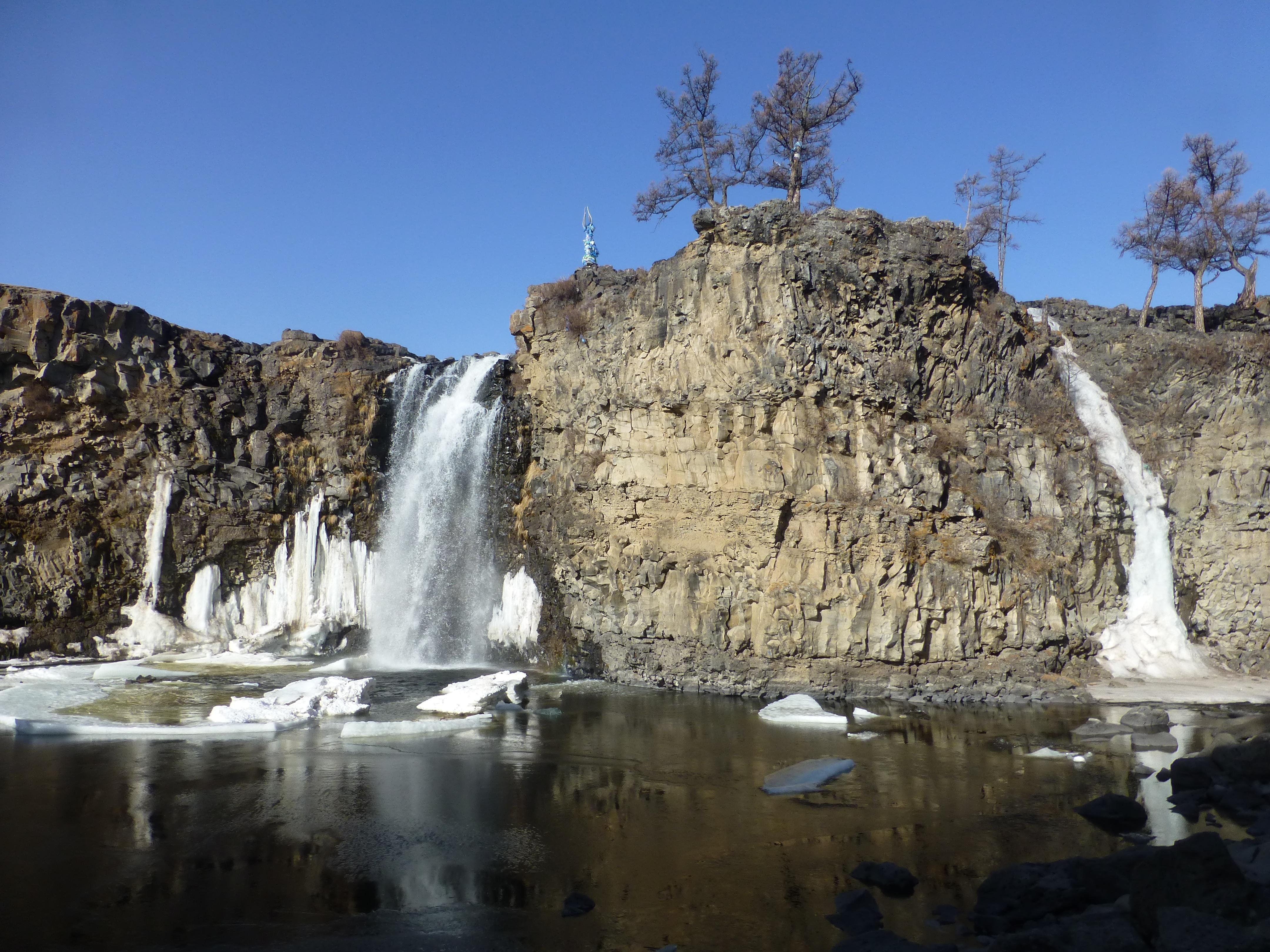Central Mongolia 5-Day Tour: Orkhon Valley, Hot Springs & Sand Dunes