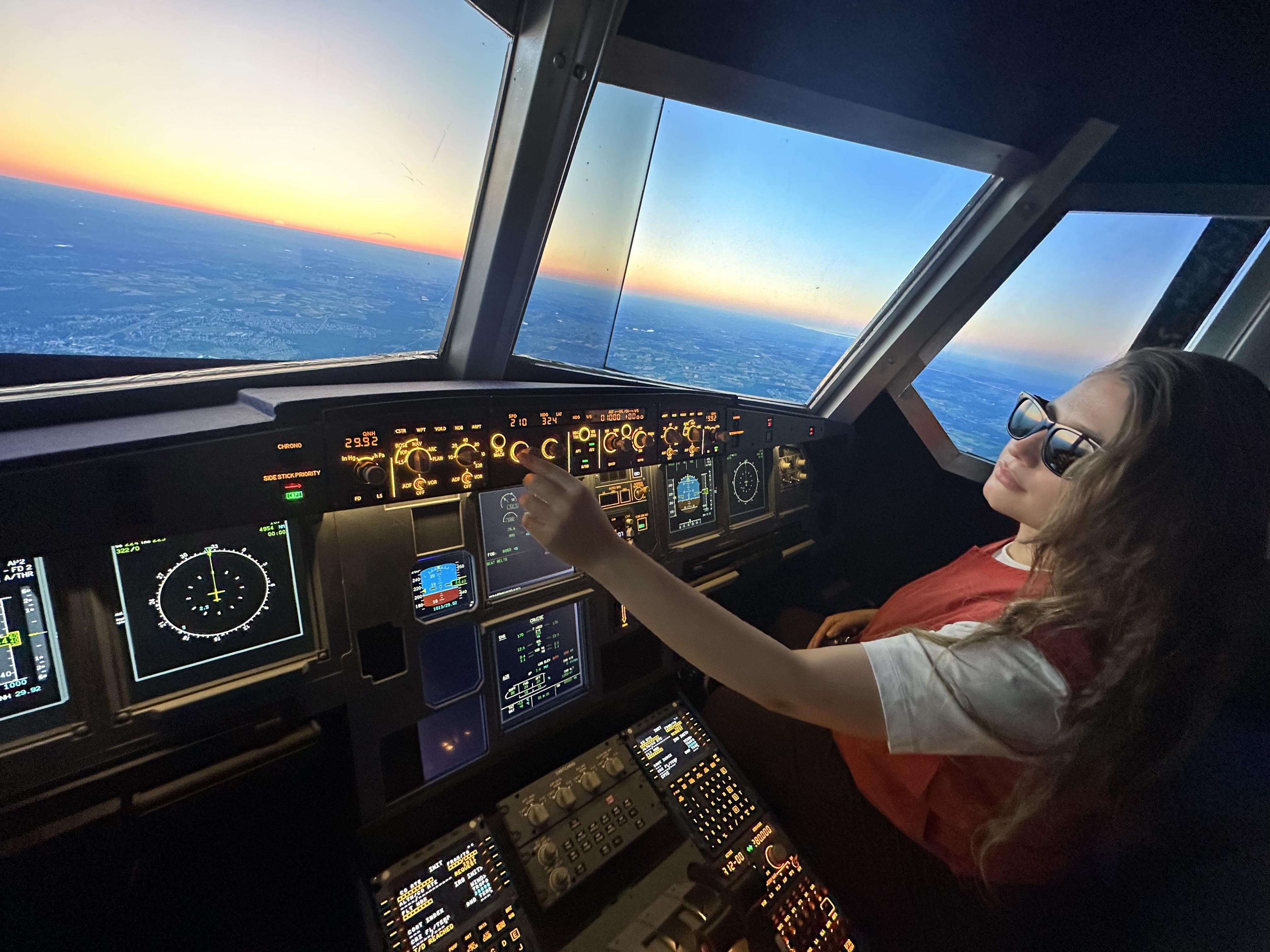Airbus A320 Flight Simulator Experience in Mississauga