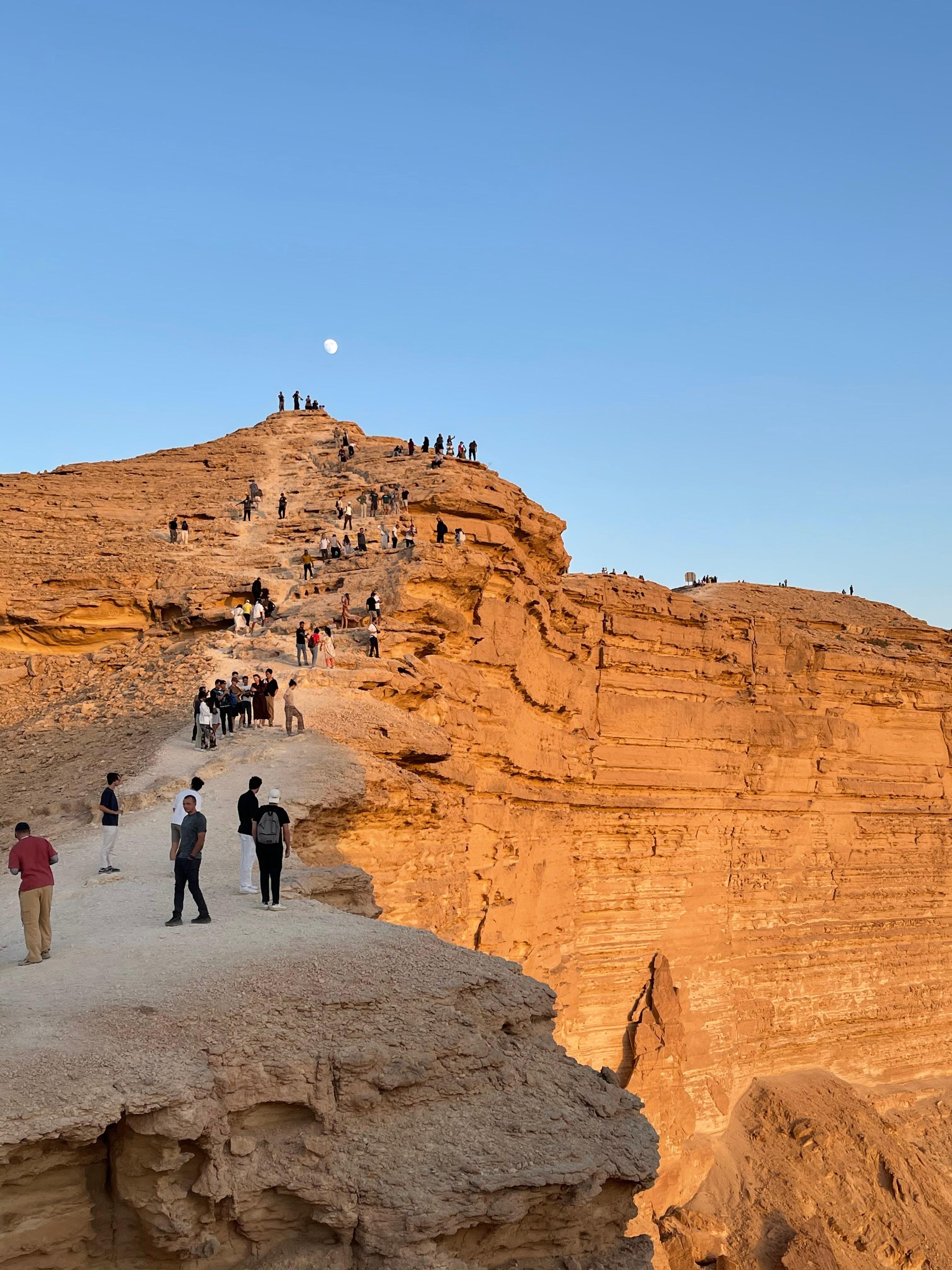 Private Edge of the World Expedition from Riyadh