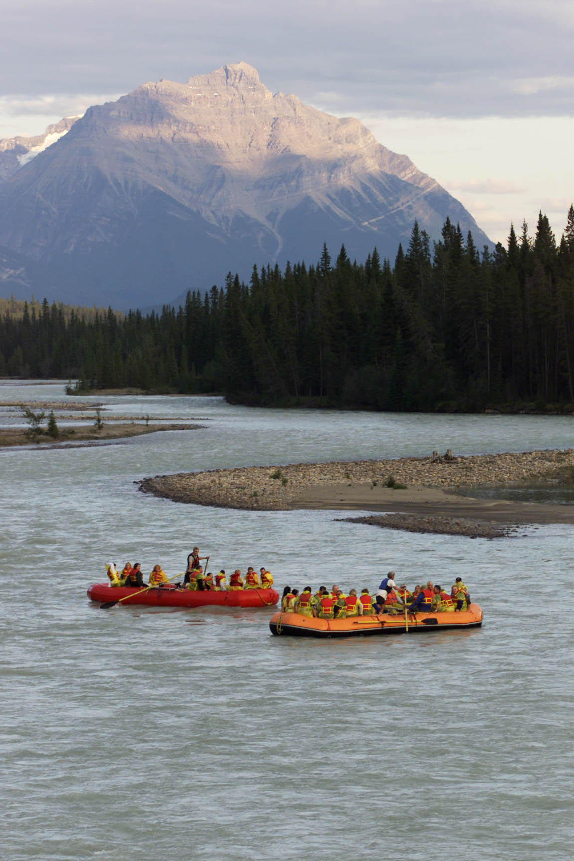Jasper: Jasper National Park Easy 2-Hour Rafting Trip