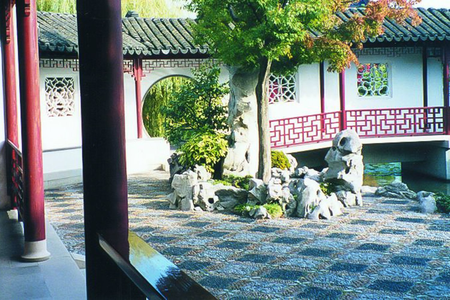 Vancouver Private Gardens & Chinatown Tour by Classic Limousine