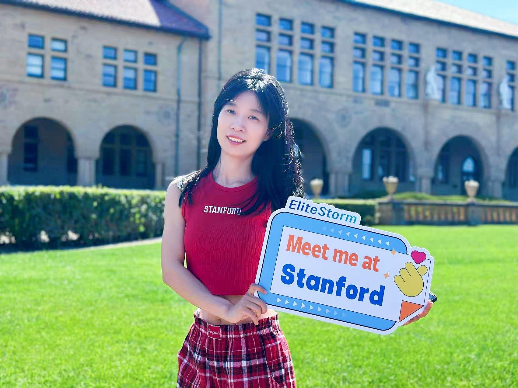 Stanford University Walking Tour with a Student Guide