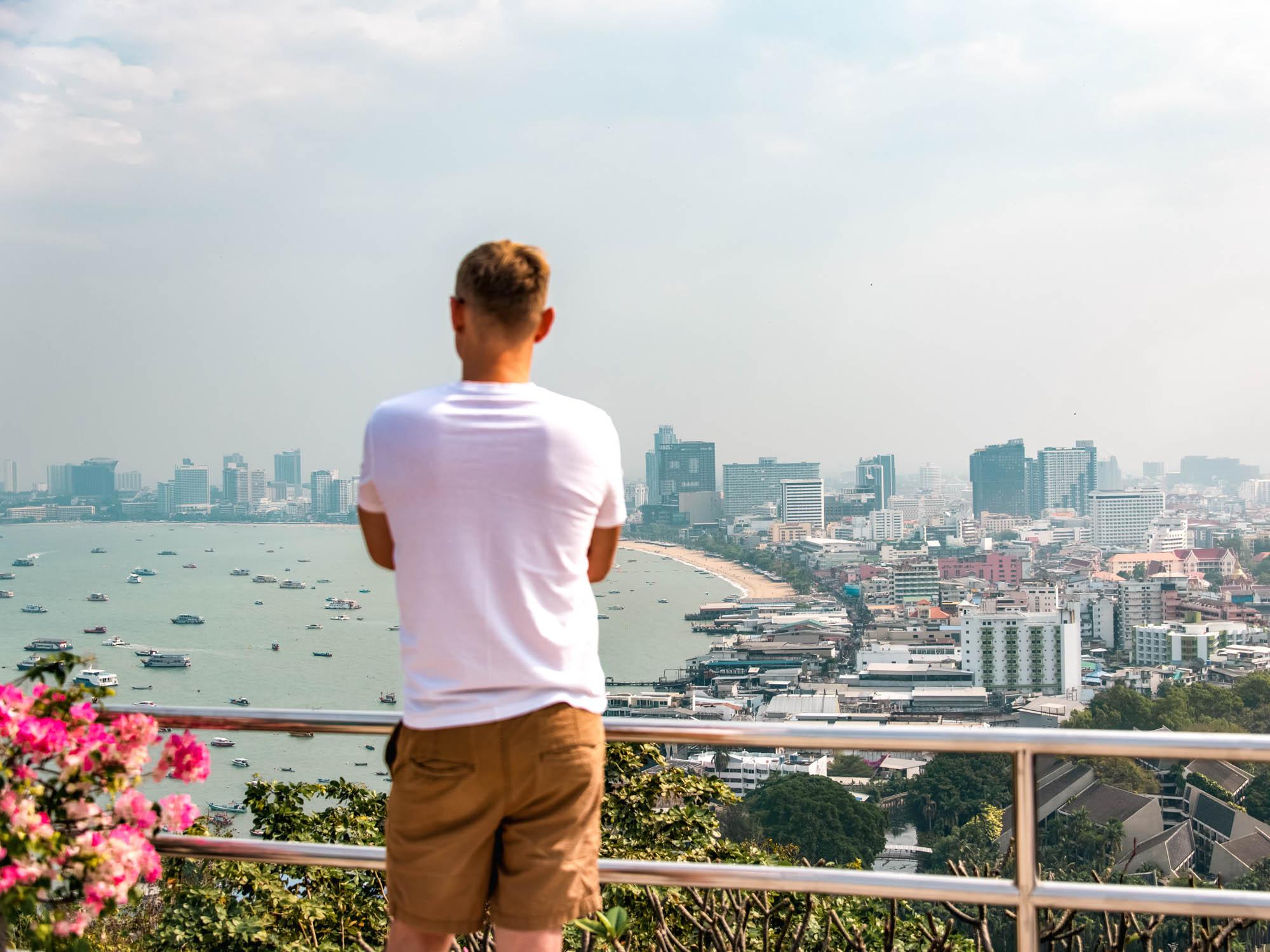 Bangkok to Pattaya: Koh Larn Island & Sanctuary of Truth Day Trip