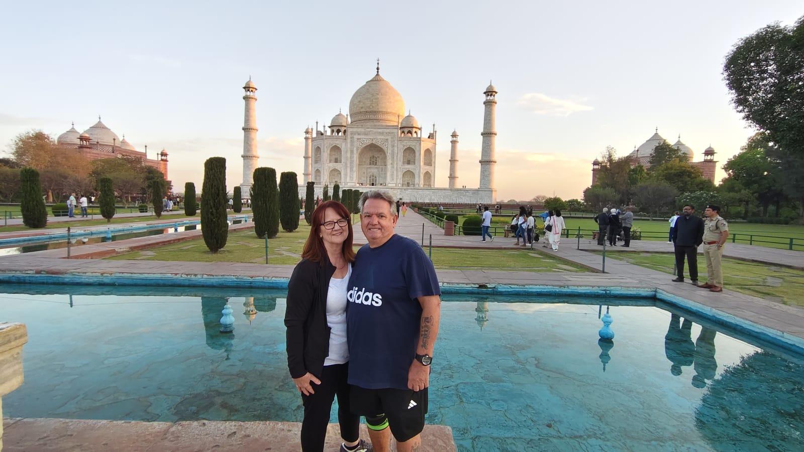Jaipur to Taj Mahal & Agra Fort Private Day Trip with 5-Star Lunch
