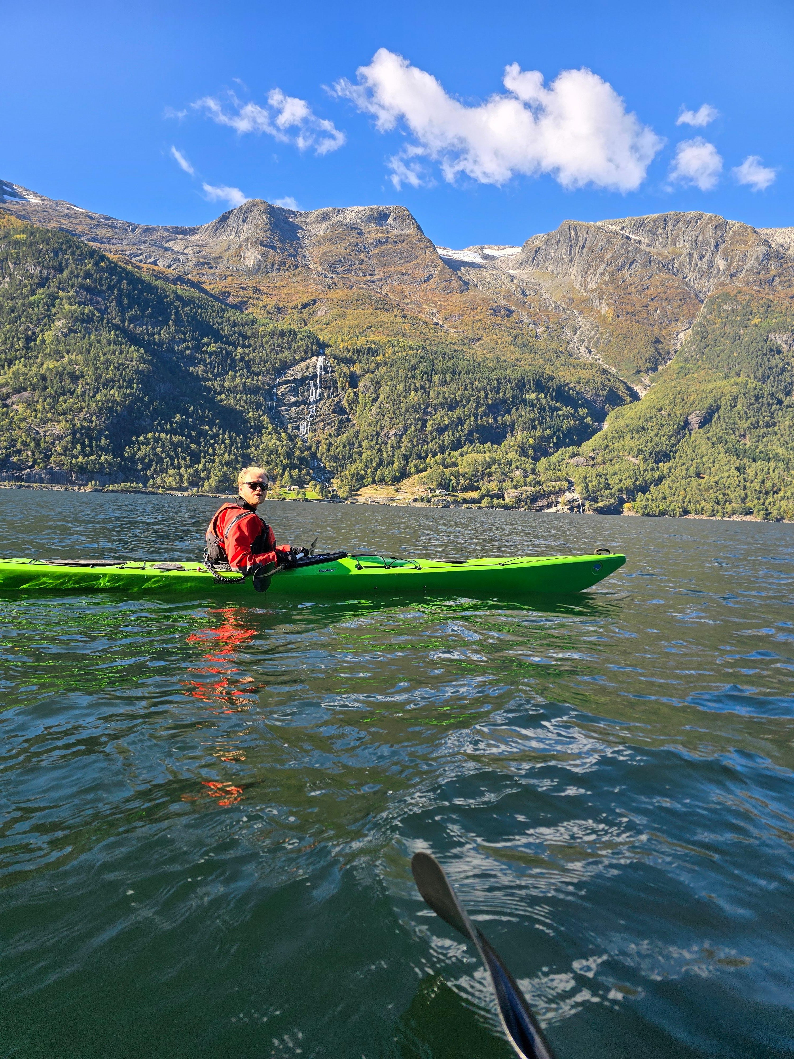 Hardangerfjord Guided Kayak Adventure