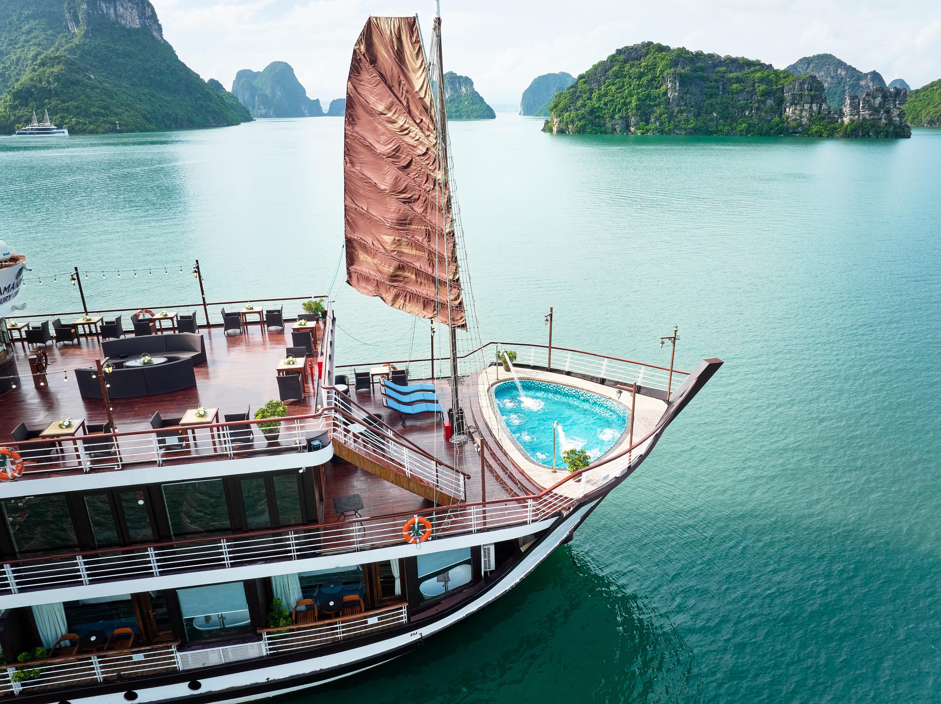 Ha Long & Lan Ha Bay 2-Day 5-Star Balcony Cruise