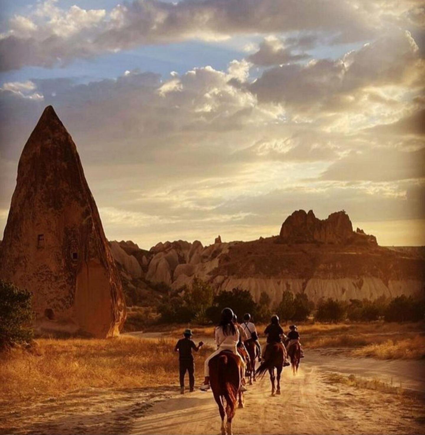 Cappadocia Sunrise or Sunset Valley Horseback Riding Tour