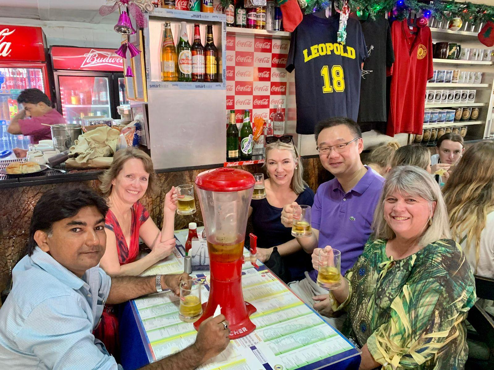 Mumbai Private Highlights: Full-Day Custom Sightseeing