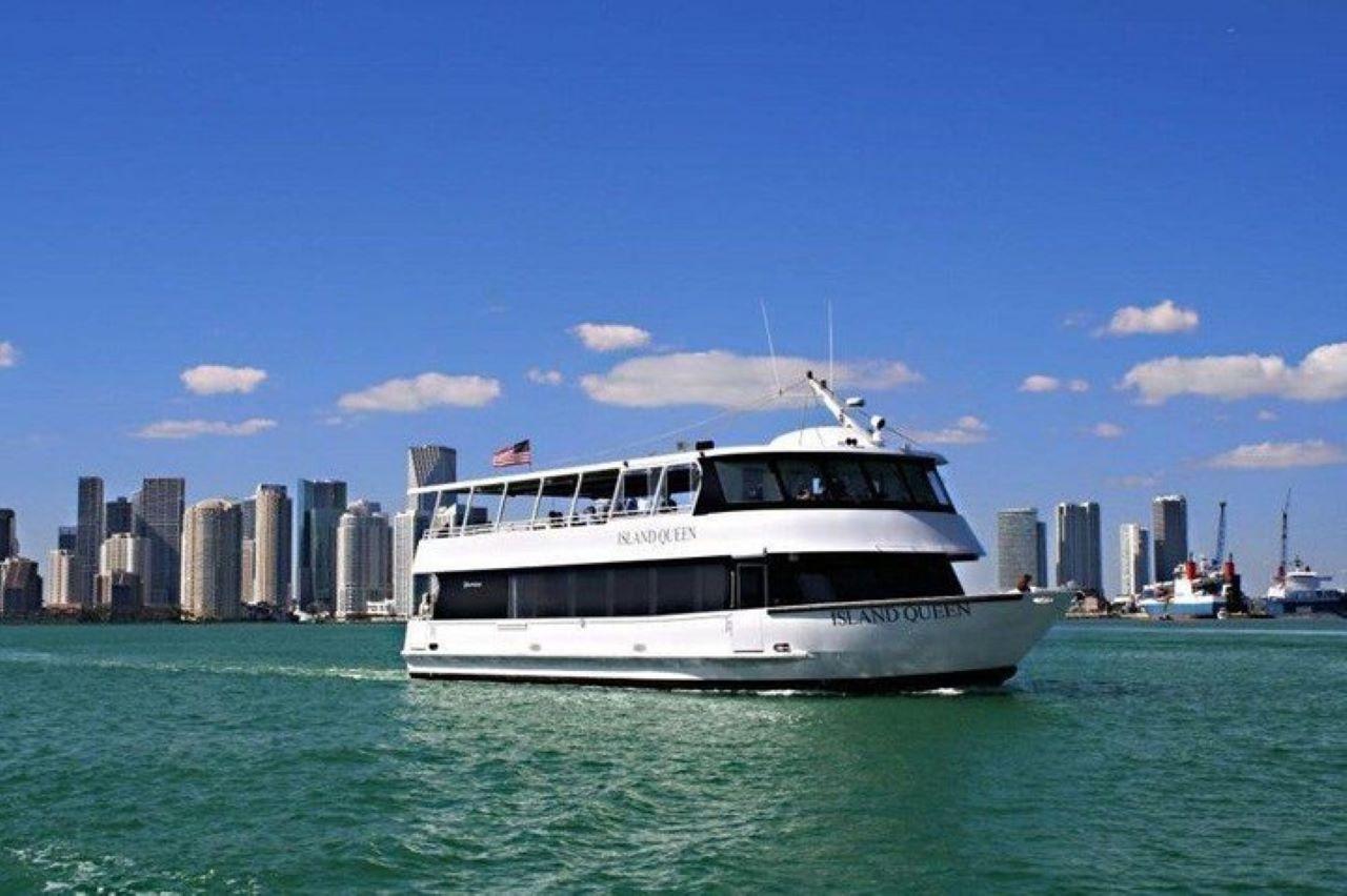 Biscayne Bay Boat Cruise with Hotel Transfers, Miami