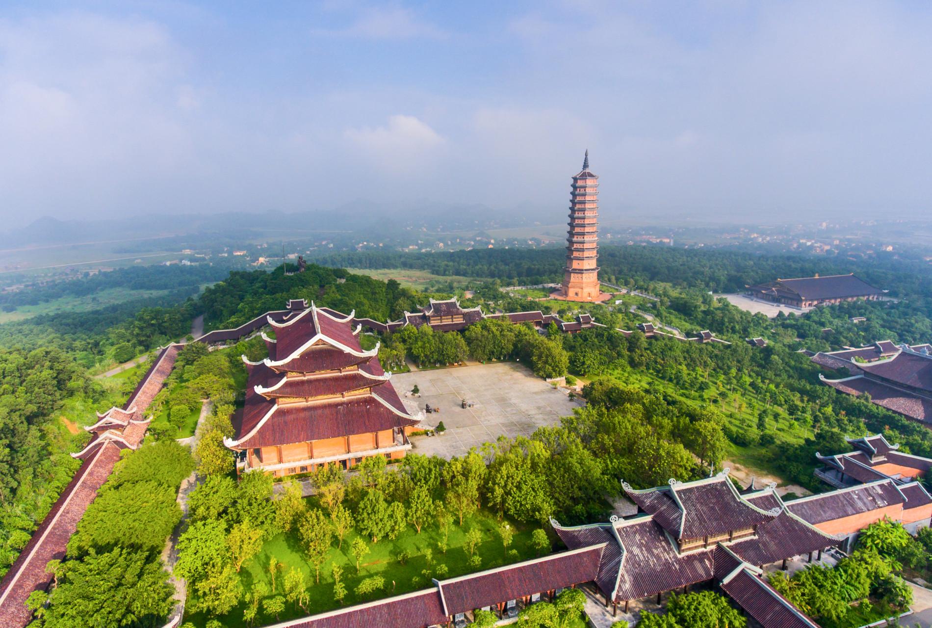 Ninh Binh Full-Day Tour: Hoa Lu or Bai Dinh, Trang An & Mua Cave