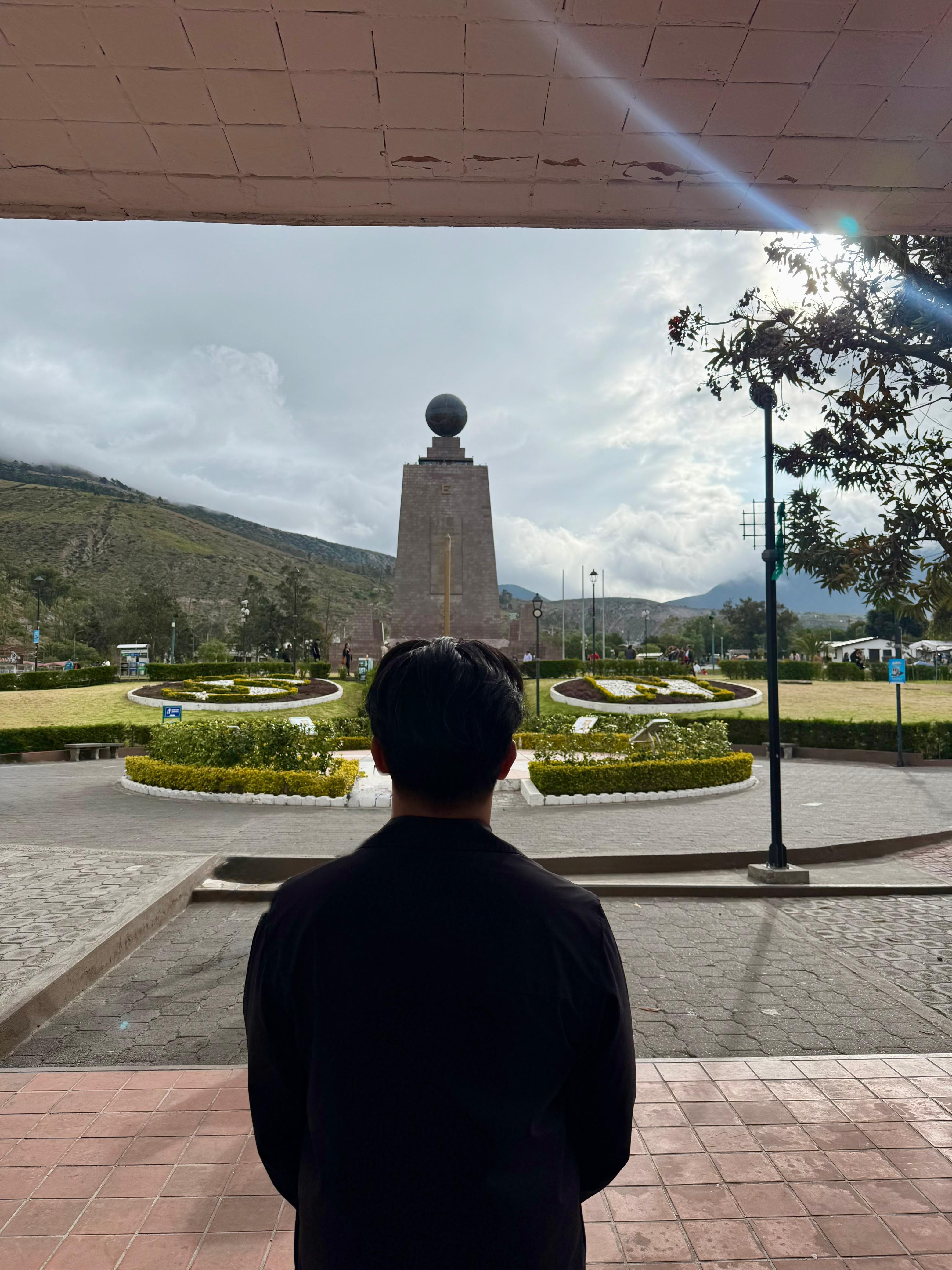 Private Quito Highlights: Colonial Center, Cable Car & Equator