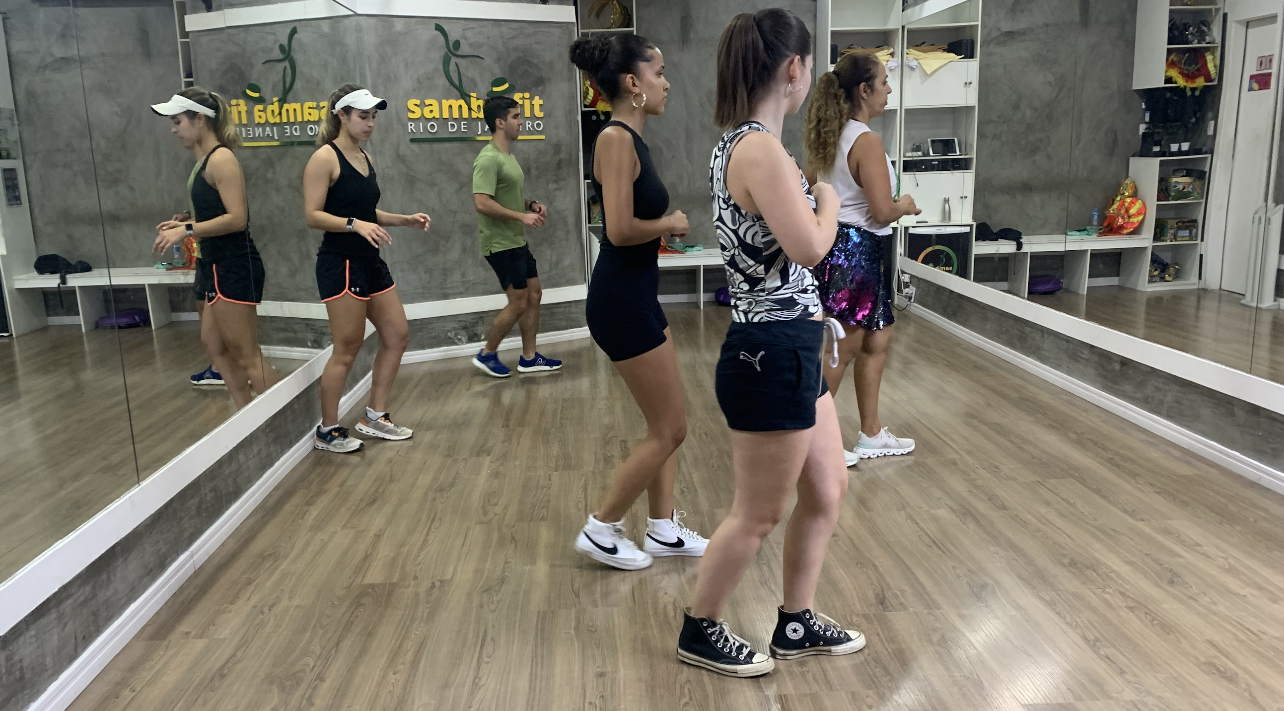 Ipanema Beginner Samba Class with a Carnival Queen