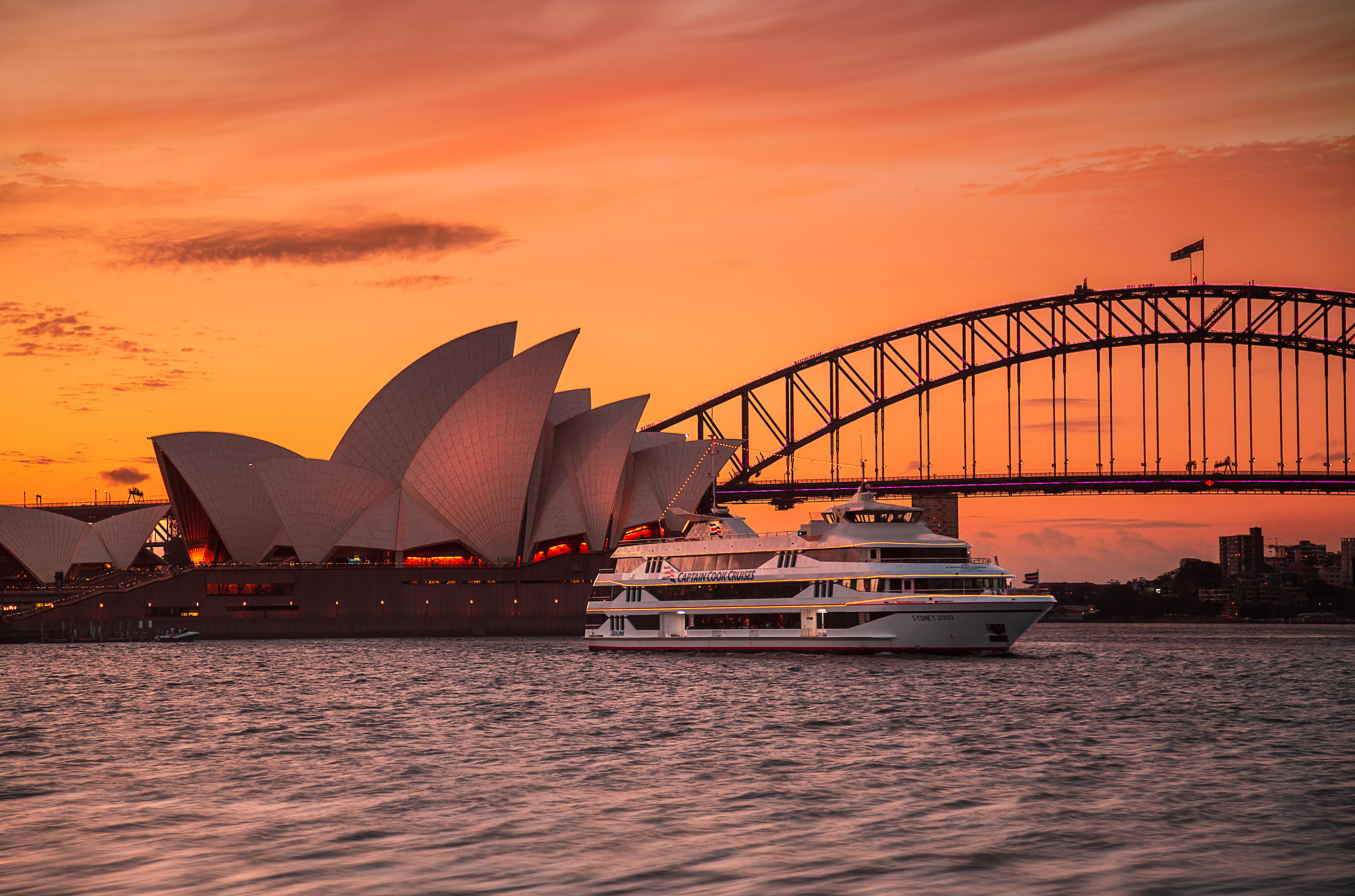 Sydney Harbour Premium Dinner Cruise