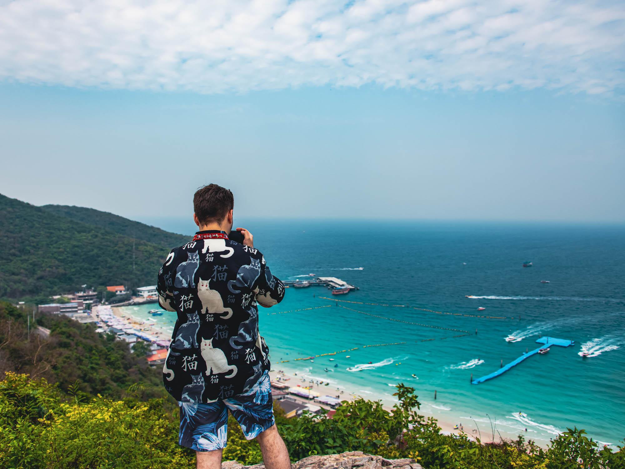 Bangkok to Pattaya: Koh Larn Island & Sanctuary of Truth Day Trip