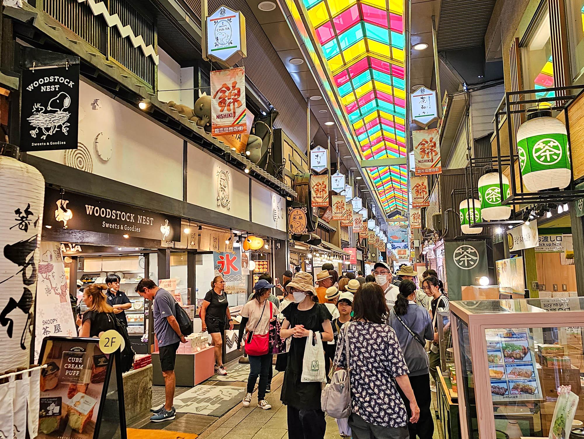 Visite gastronomique à Kyoto : Marché Nishiki et secrets des Depachika