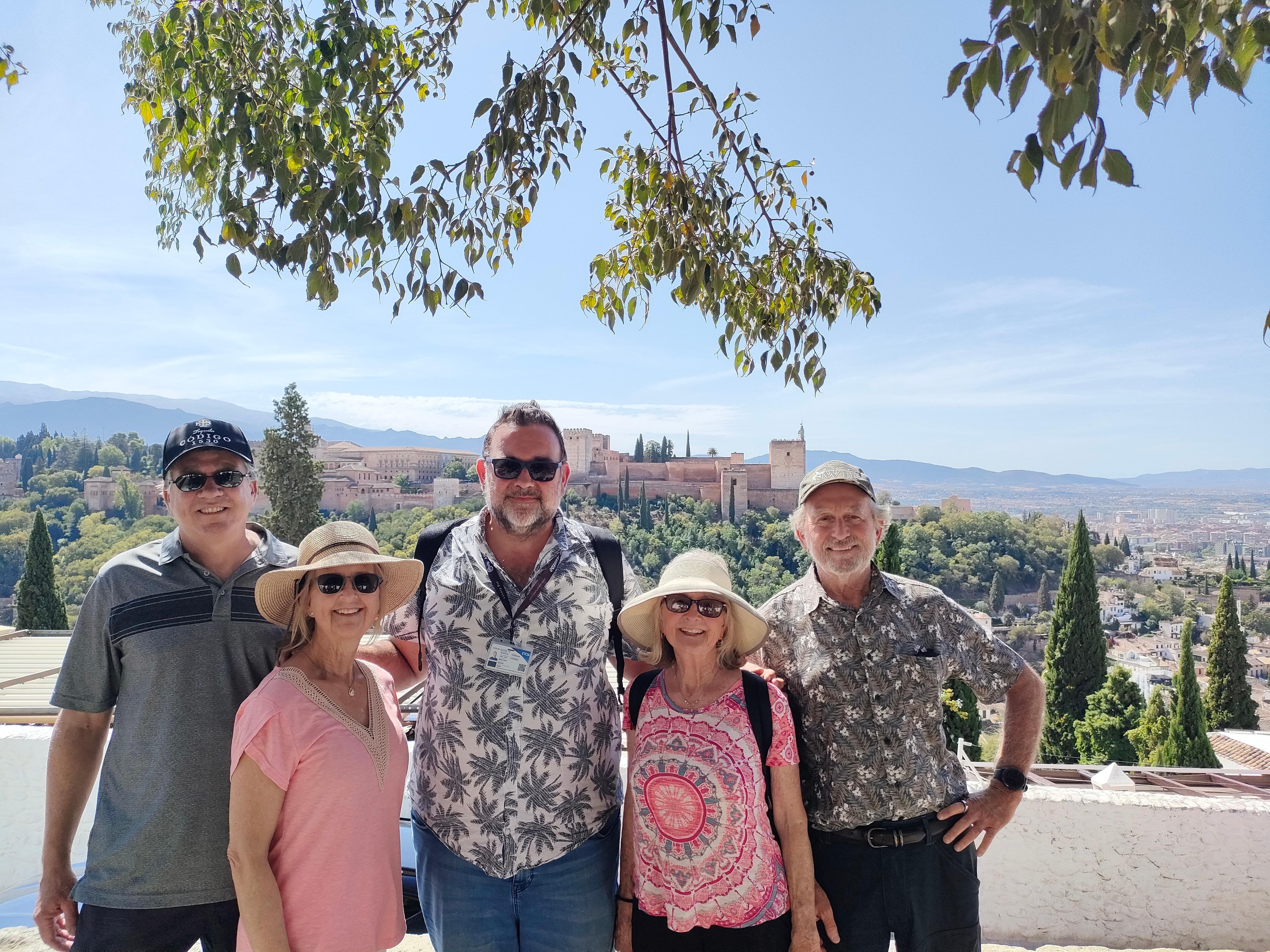 Private Granada & Alhambra Palace Day Tour from Seville