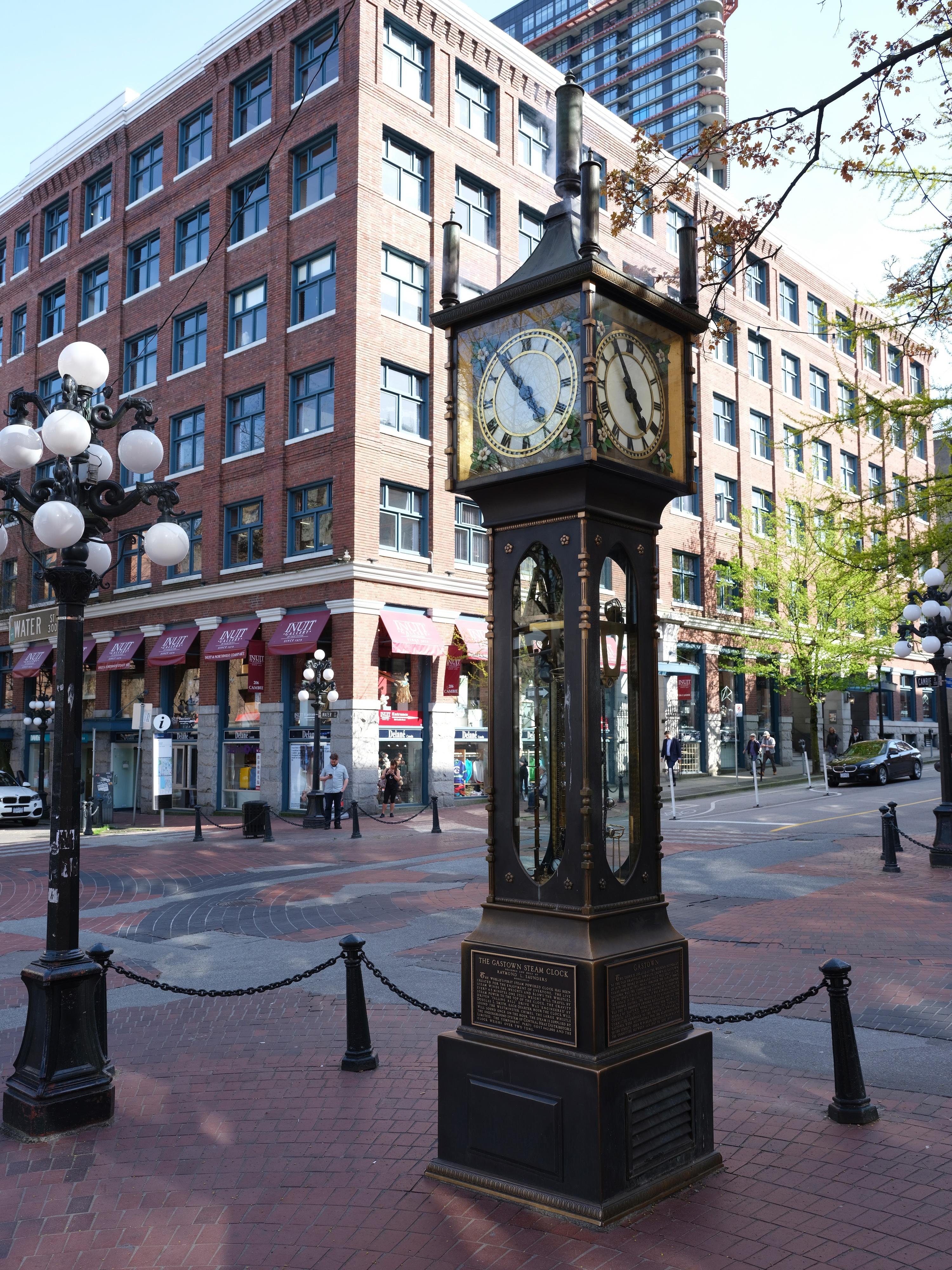 Vancouver Guided City Tour with Capilano Suspension Bridge & Stanley Park