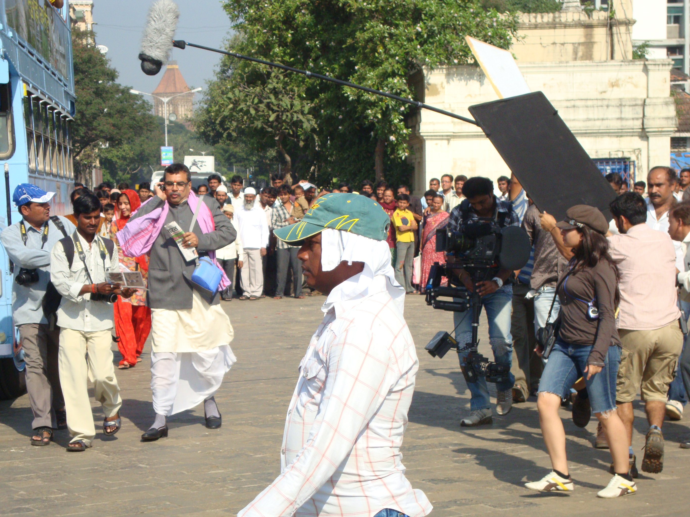 Mumbai: Behind-the-Scenes Bollywood Film Studio Tour