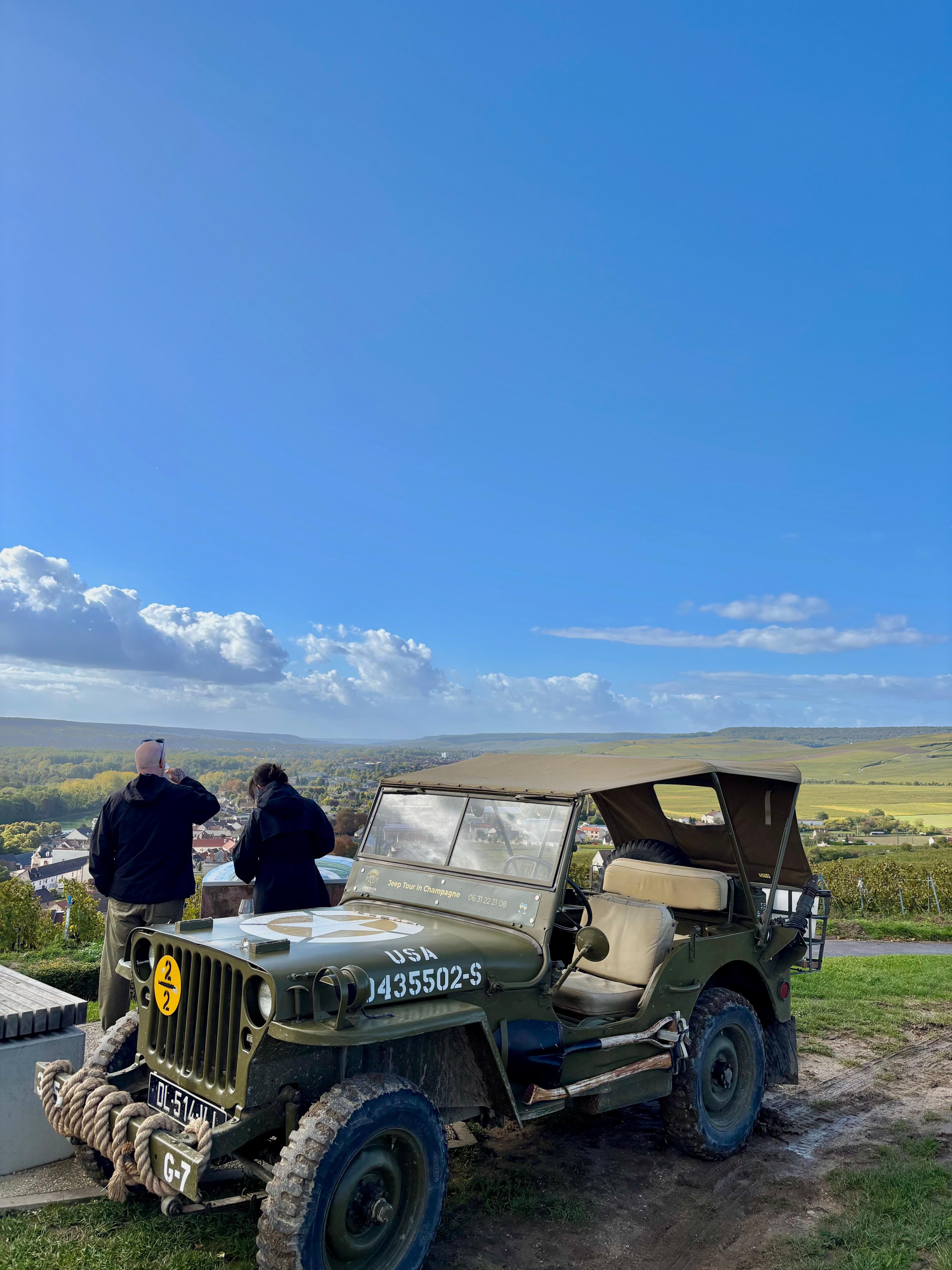 Epernay: Vineyard Jeep Ride with Tasting and Tours