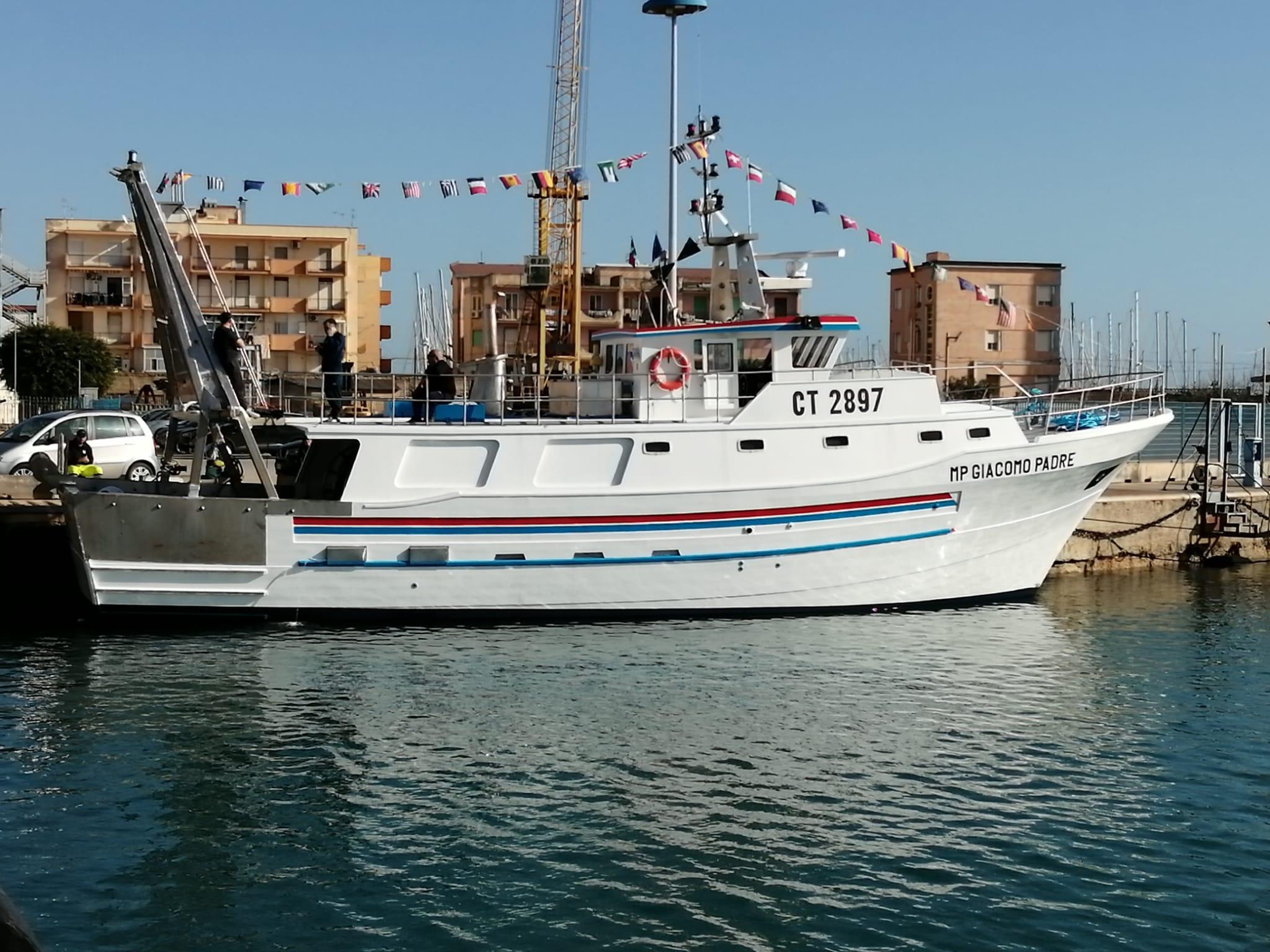 Sicilian Fishing Boat Adventure with Fresh Catch Lunch