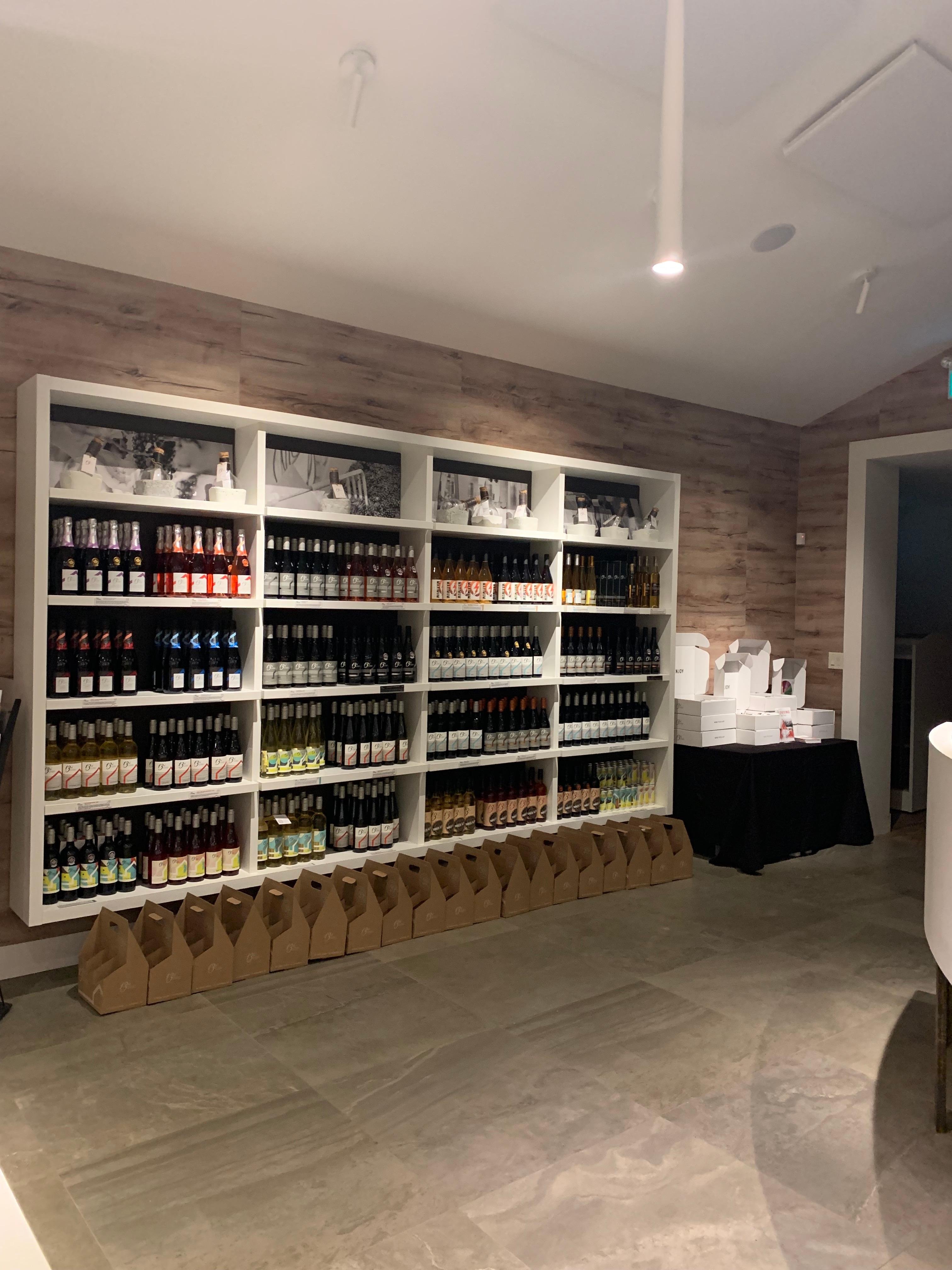 Wine & Cheese Wine Tours in NOTL