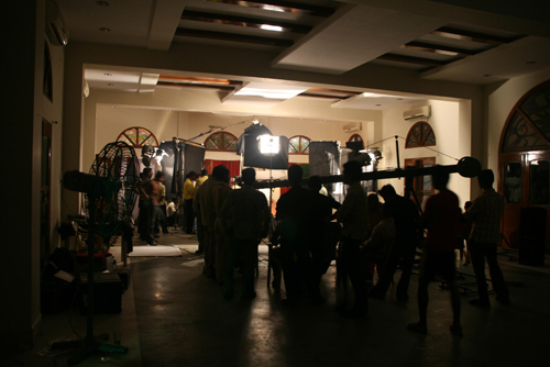 Mumbai: Behind-the-Scenes Bollywood Film Studio Tour