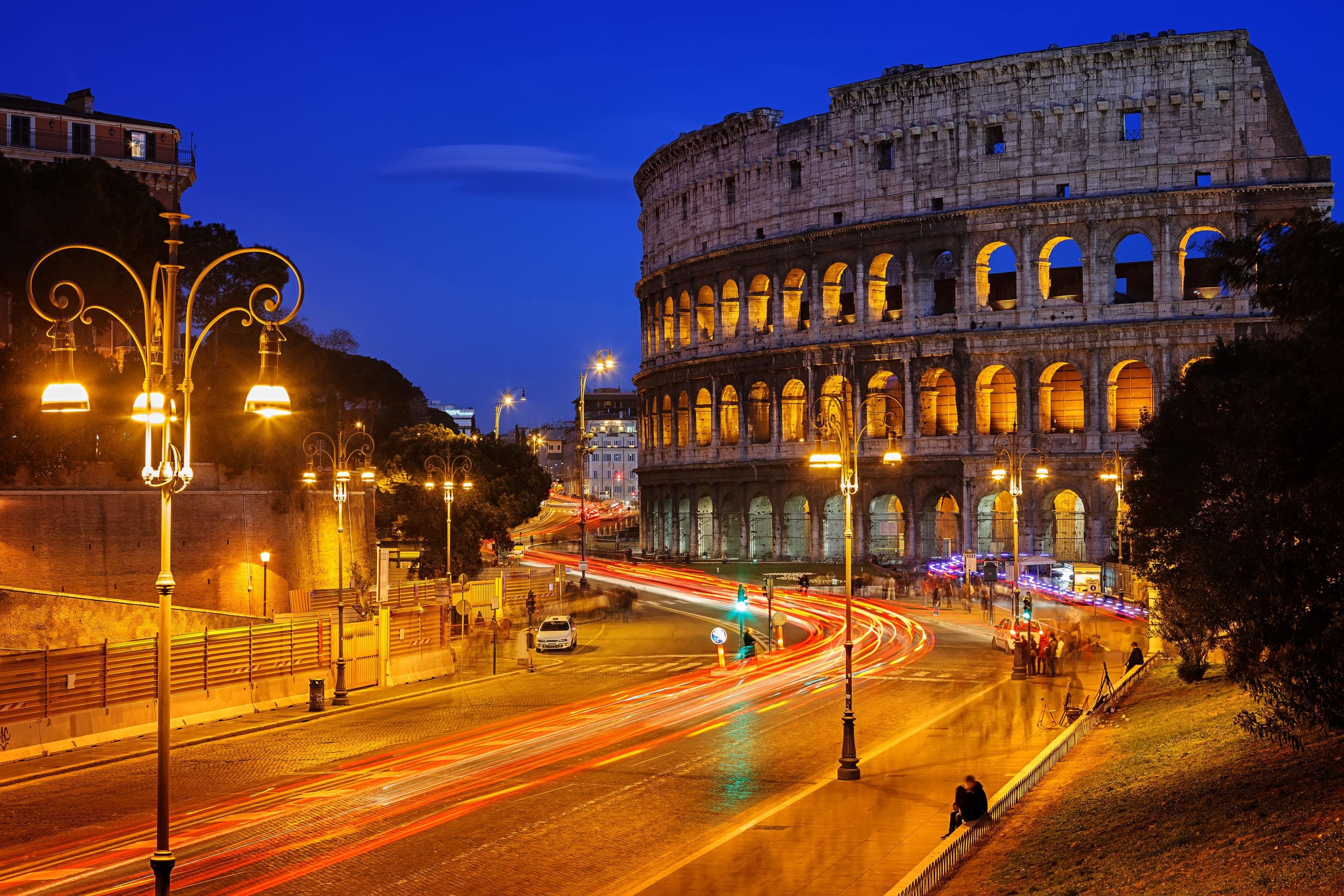 Rome: Colosseum Early Evening Arena & Underground Tour