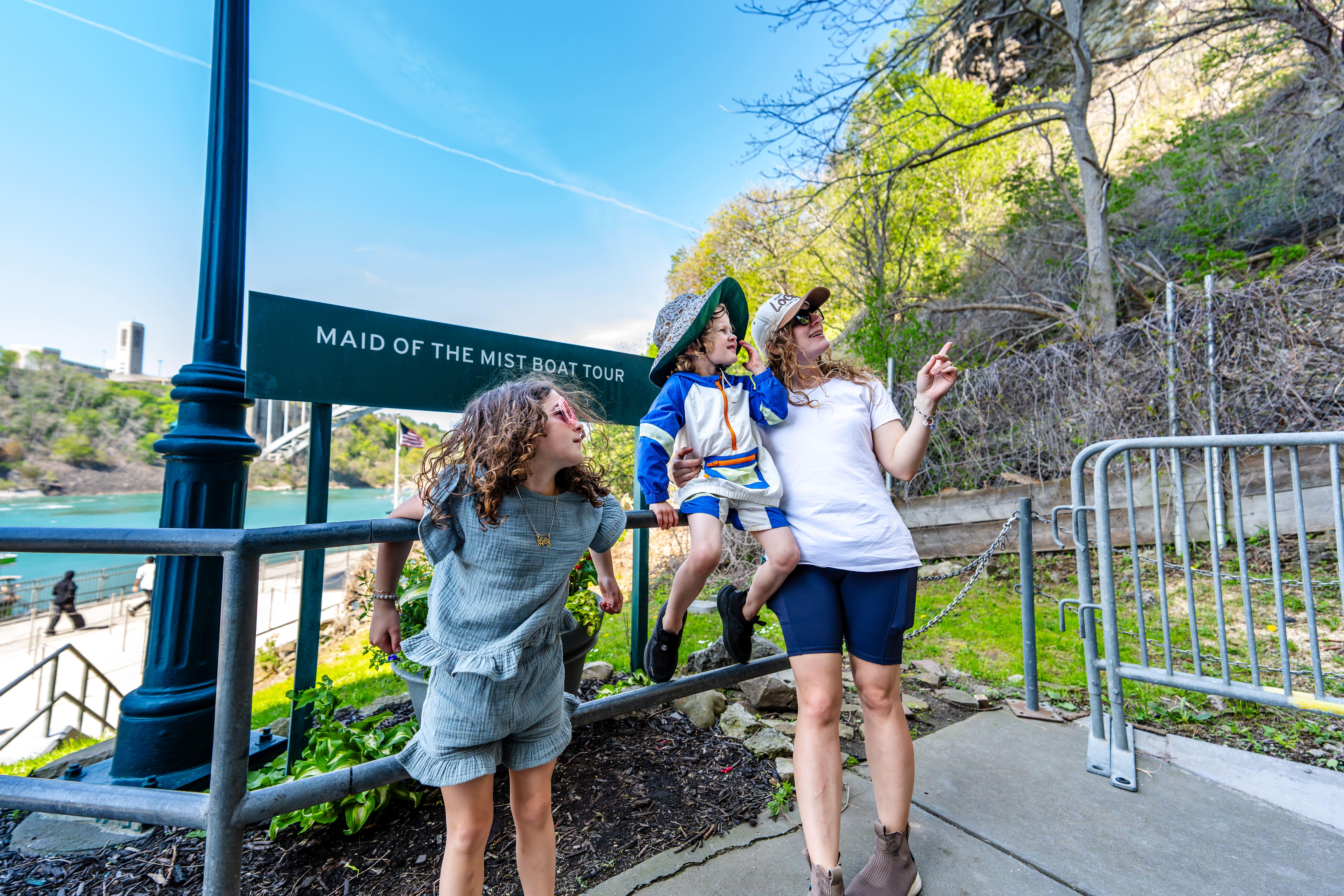 Niagara Falls USA Premium Tour with Cave of the Winds & Boat - 2026 (Verified Reviews)