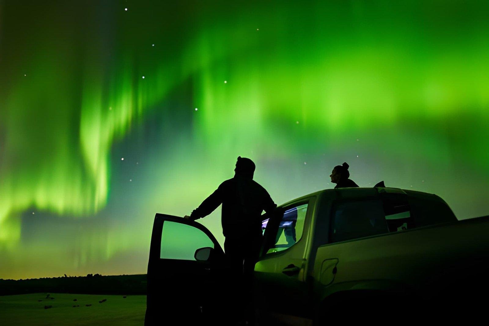 Private Northern Lights & Hvammsvík Hot Springs Evening