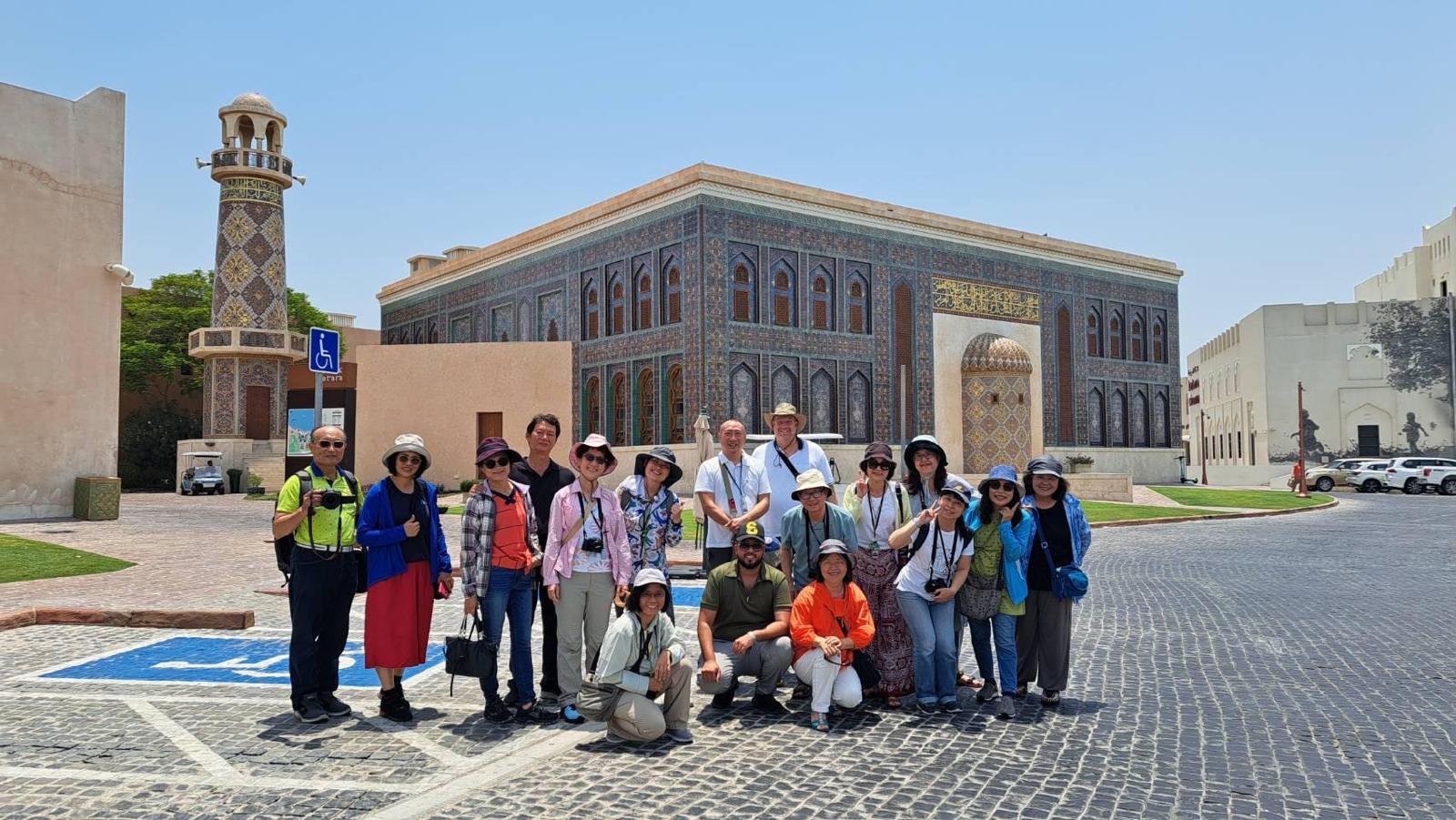 Doha Transit Discovery: City Highlights & Desert Safari Combo