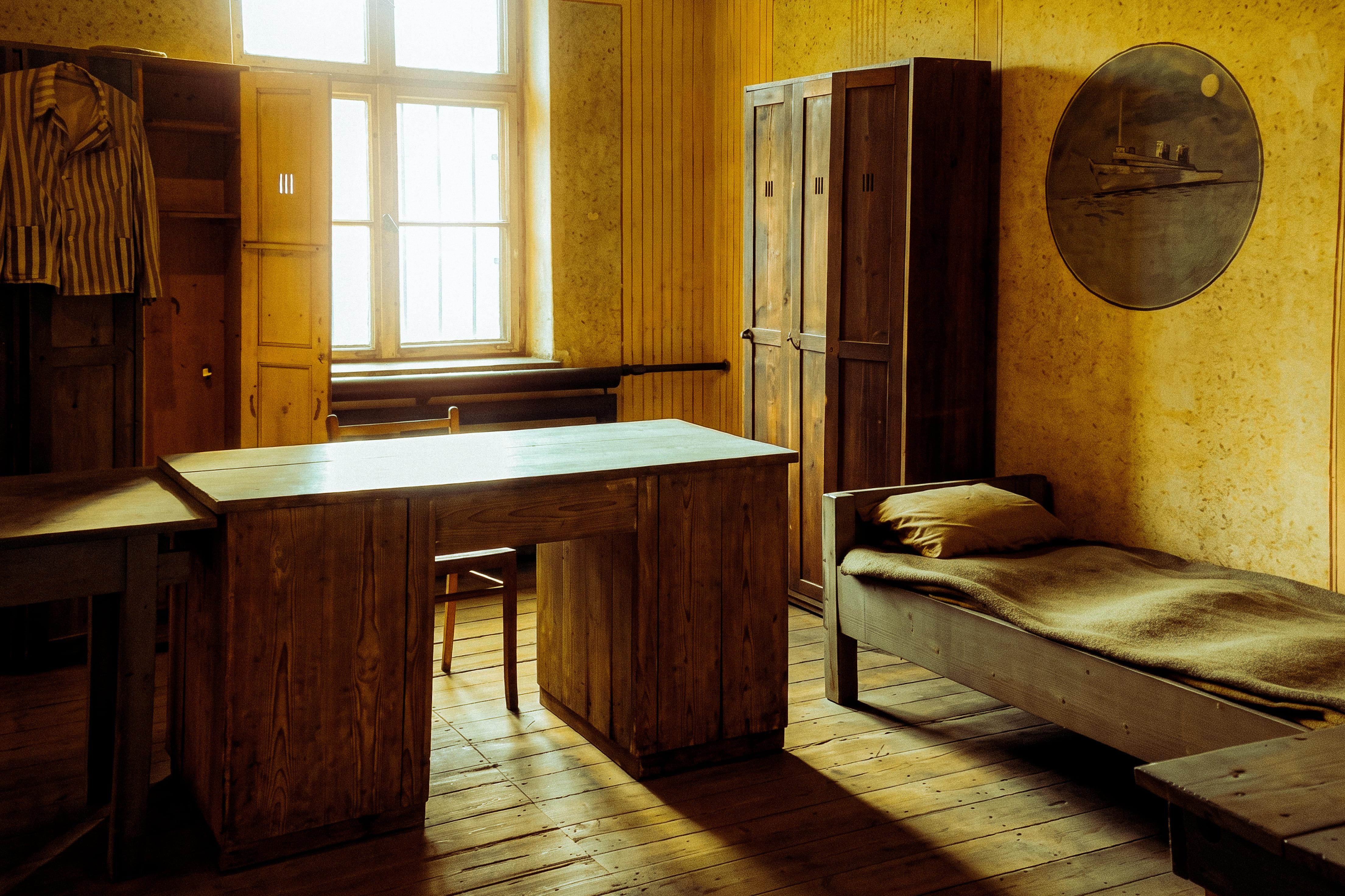 Krakow Former Ghetto & Auschwitz-Birkenau Full-Day Memorial Tour