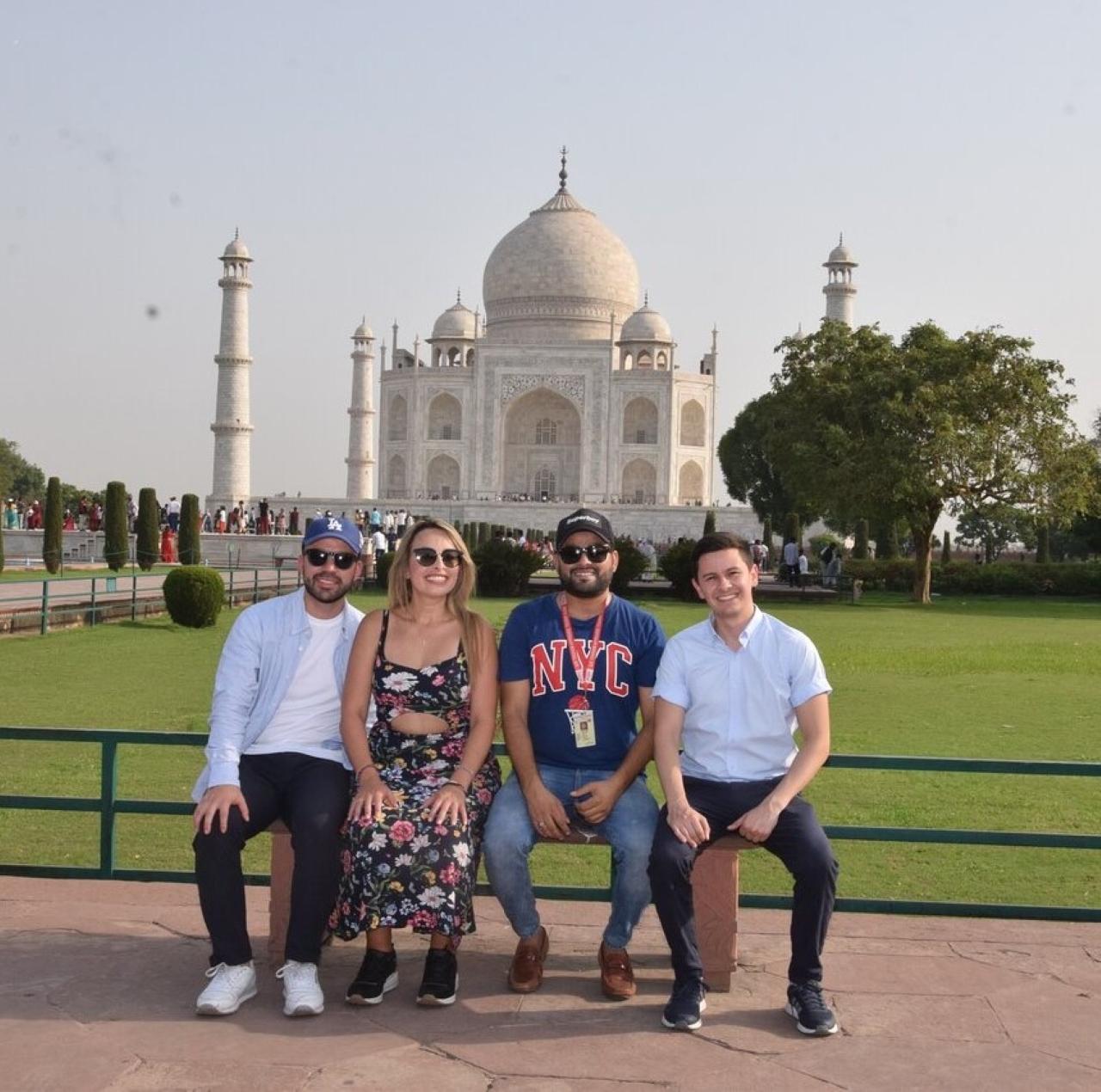 Agra Private Tour: Taj Mahal & Agra Fort with Skip-the-Line Entry