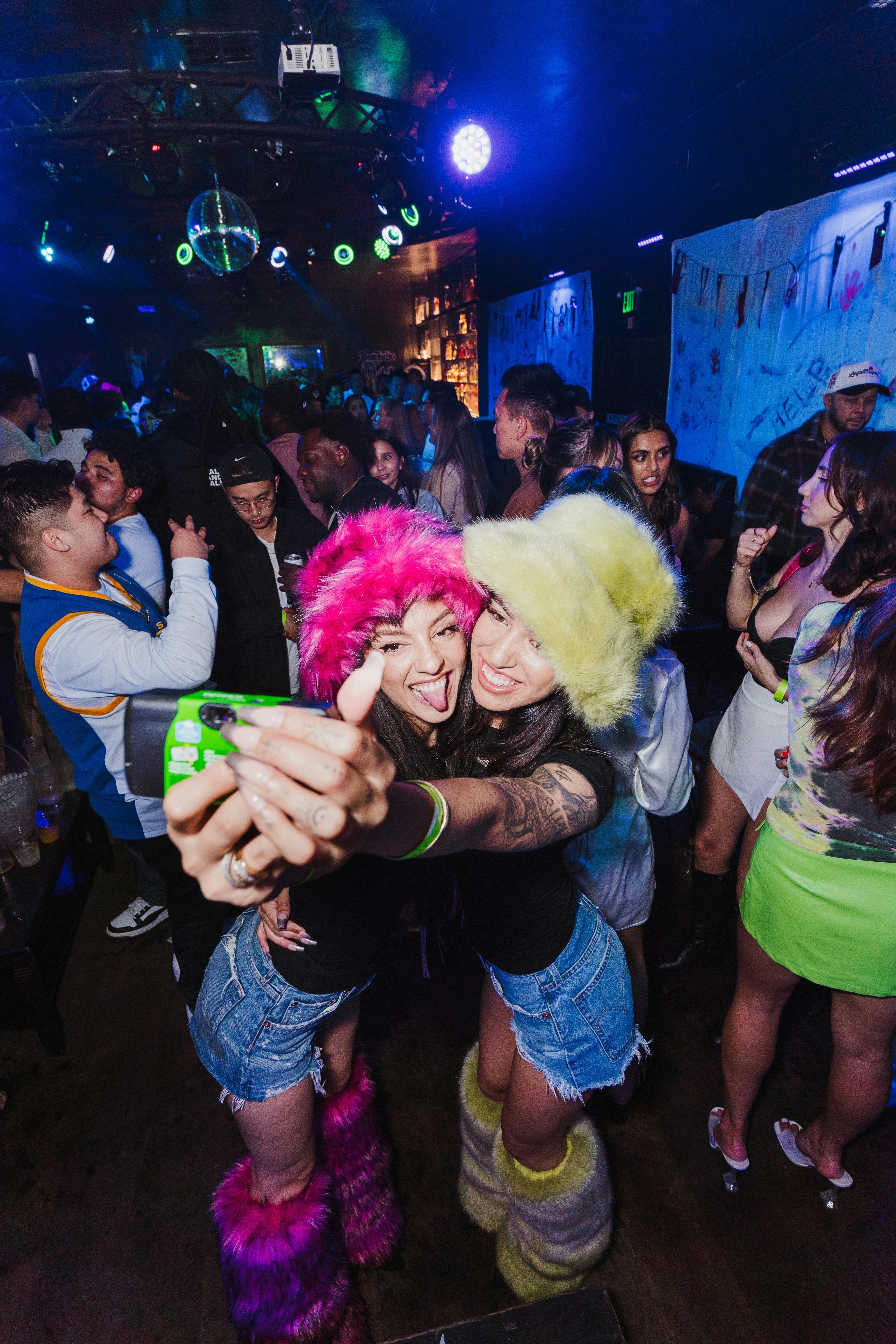 Batumi Guided Pub Crawl & Nightlife Tour