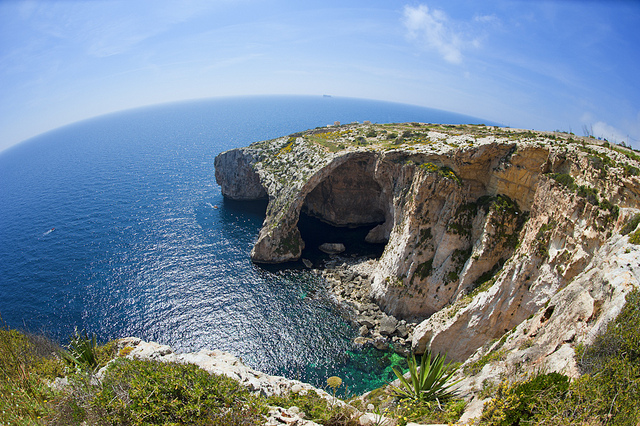 Blue Grotto Sea Caves & Marsaxlokk Village Market Tour