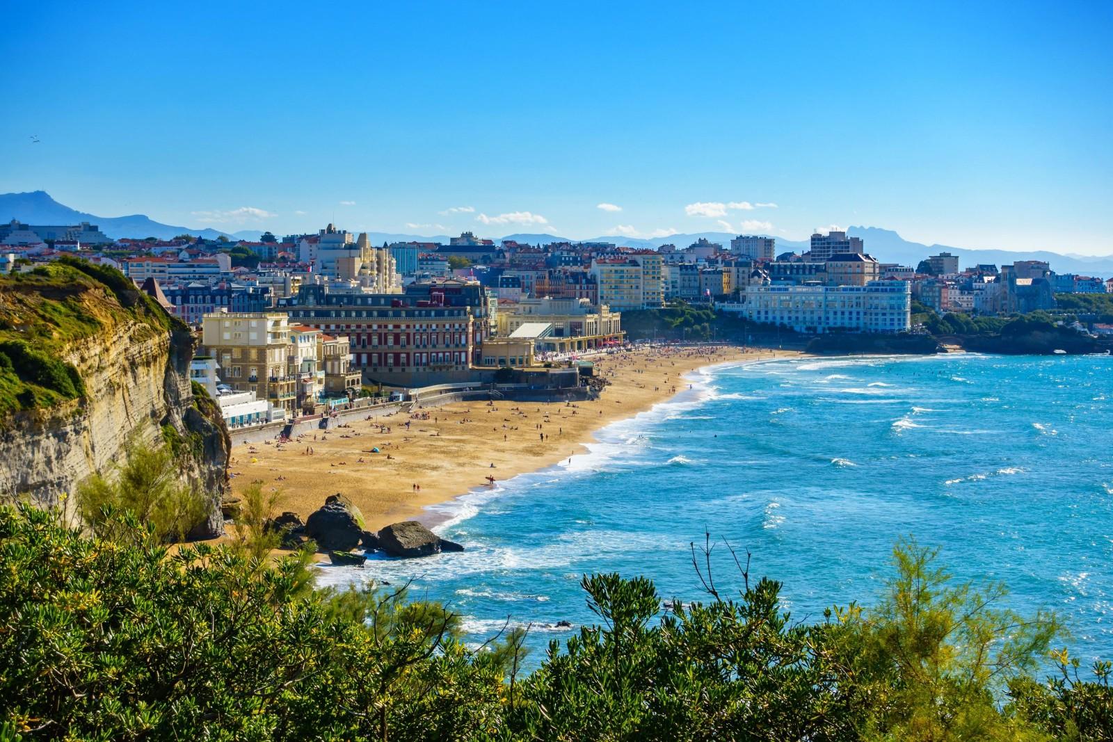 Bilbao to Biarritz, Saint-Jean-de-Luz & San Sebastián Day Tour