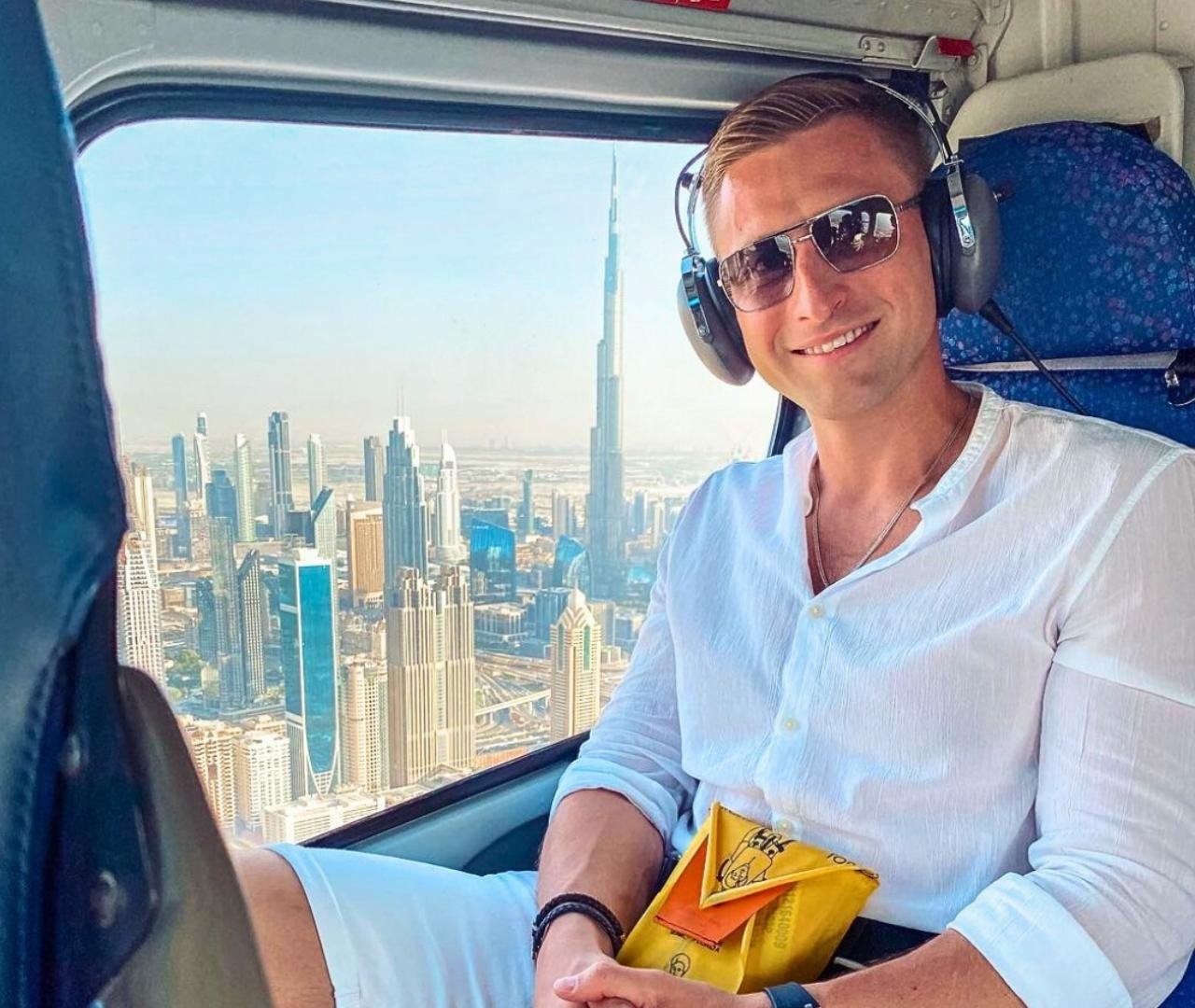 Dubai Skyline Helicopter Flight (22 Minutes)