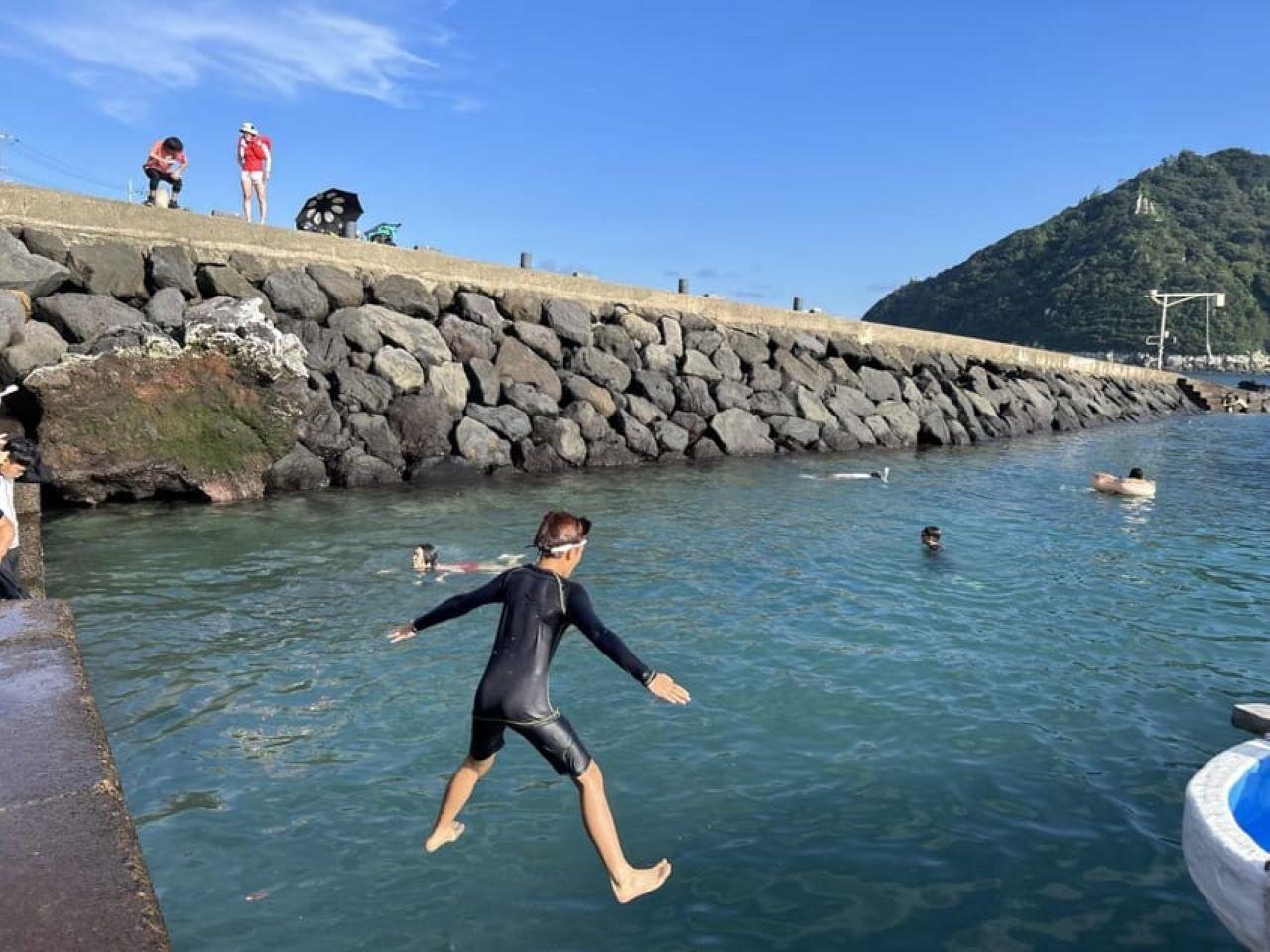 Jeju: Private Tour with an English Guide and a Vehicle