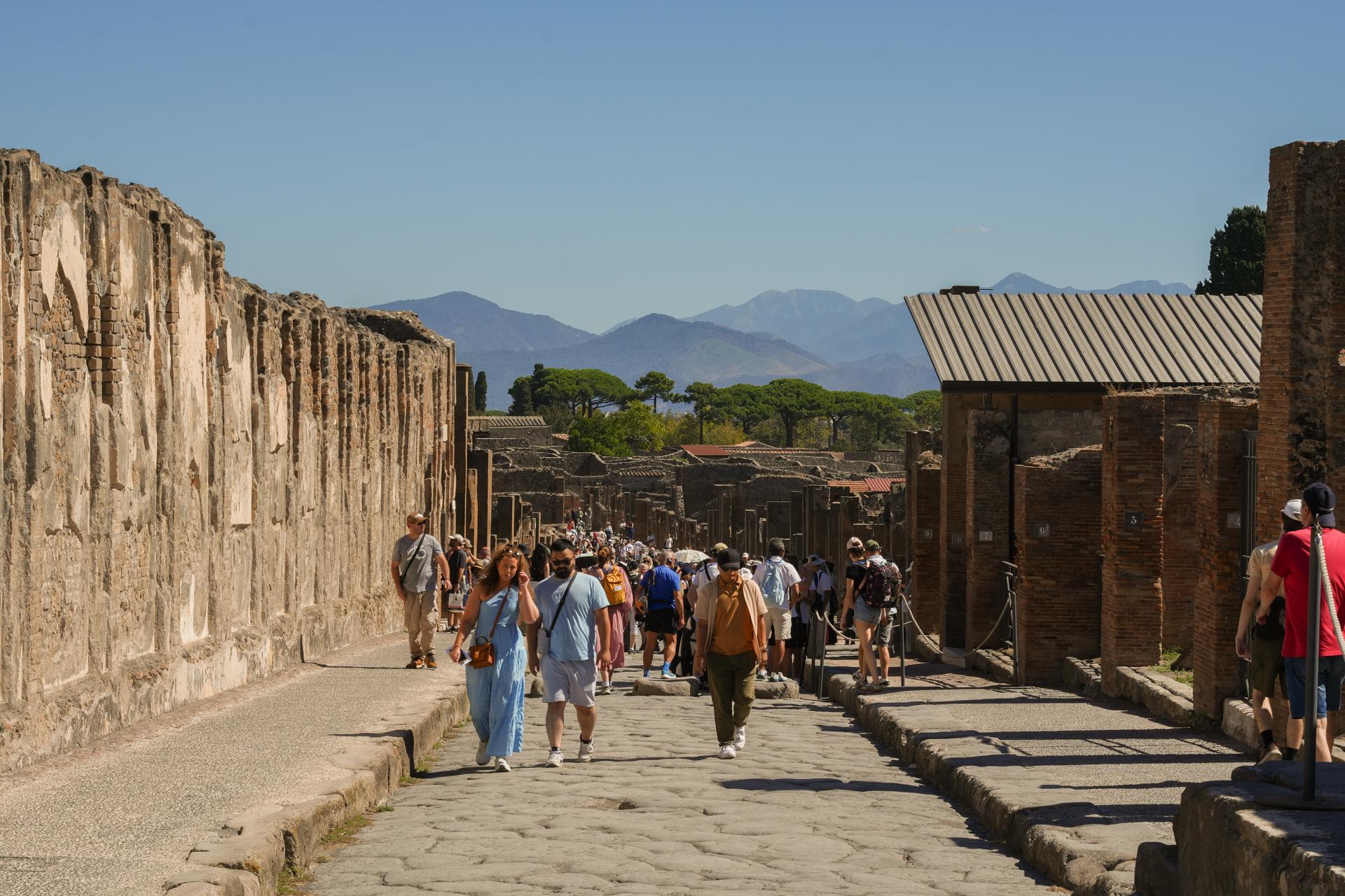 Pompeii & Sorrento Luxury Small-Group Escape from Rome