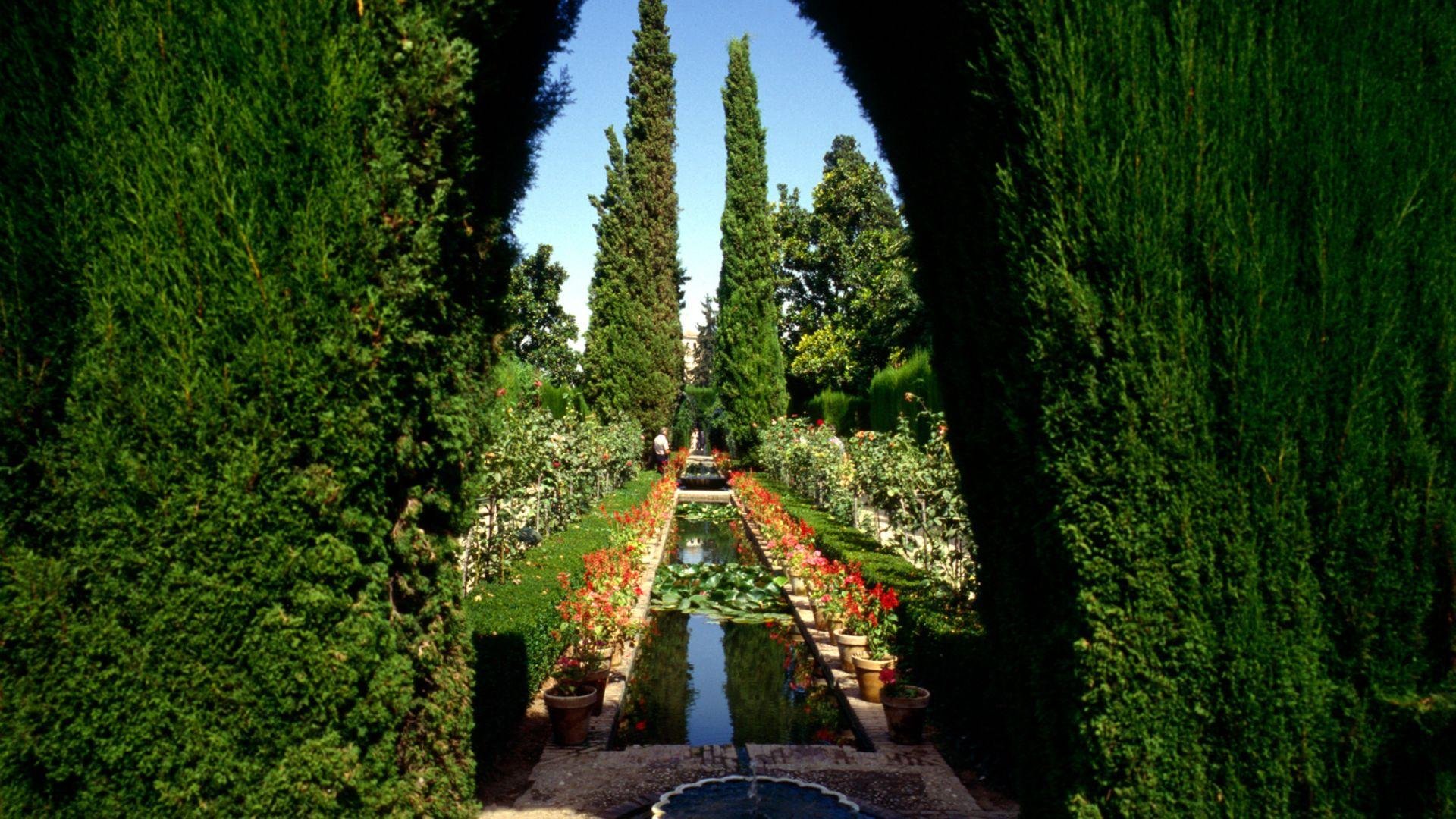 Granada and Alhambra Day Trip from Costa del Sol
